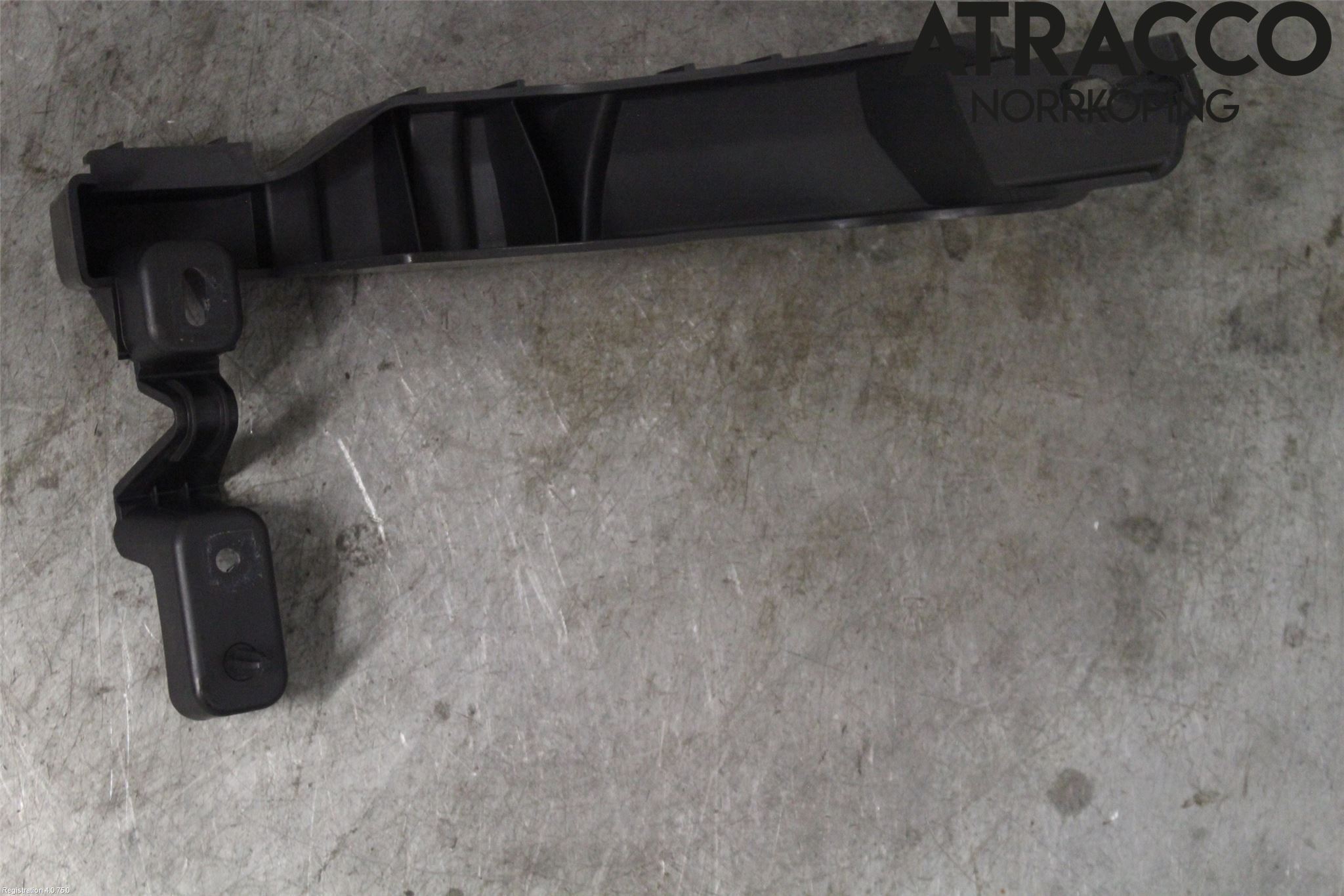 Jaguar I-PACE 18- Stötfångarfäste Bak Vä