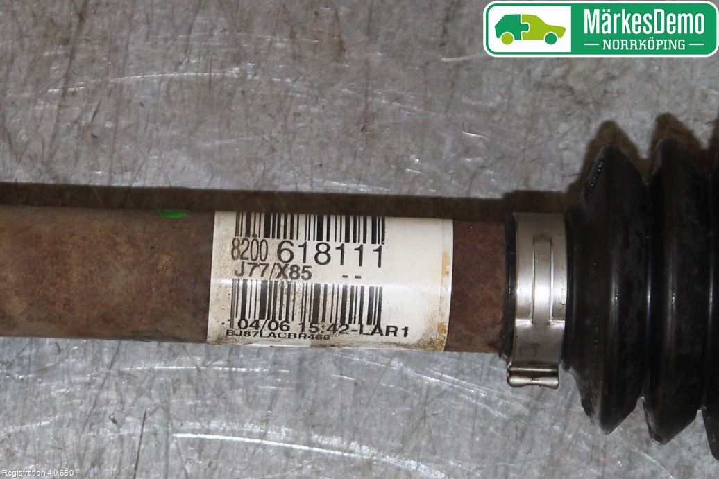 Renault CLIO III  06-09 Drivaxel Fram Höger