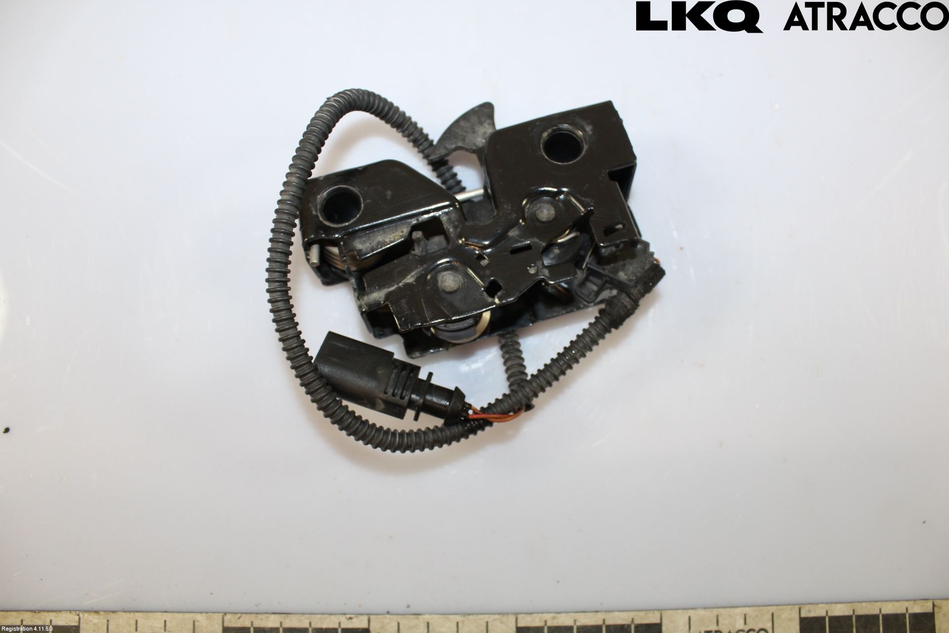Volkswagen VW TIGUAN 16-24 Huvlås