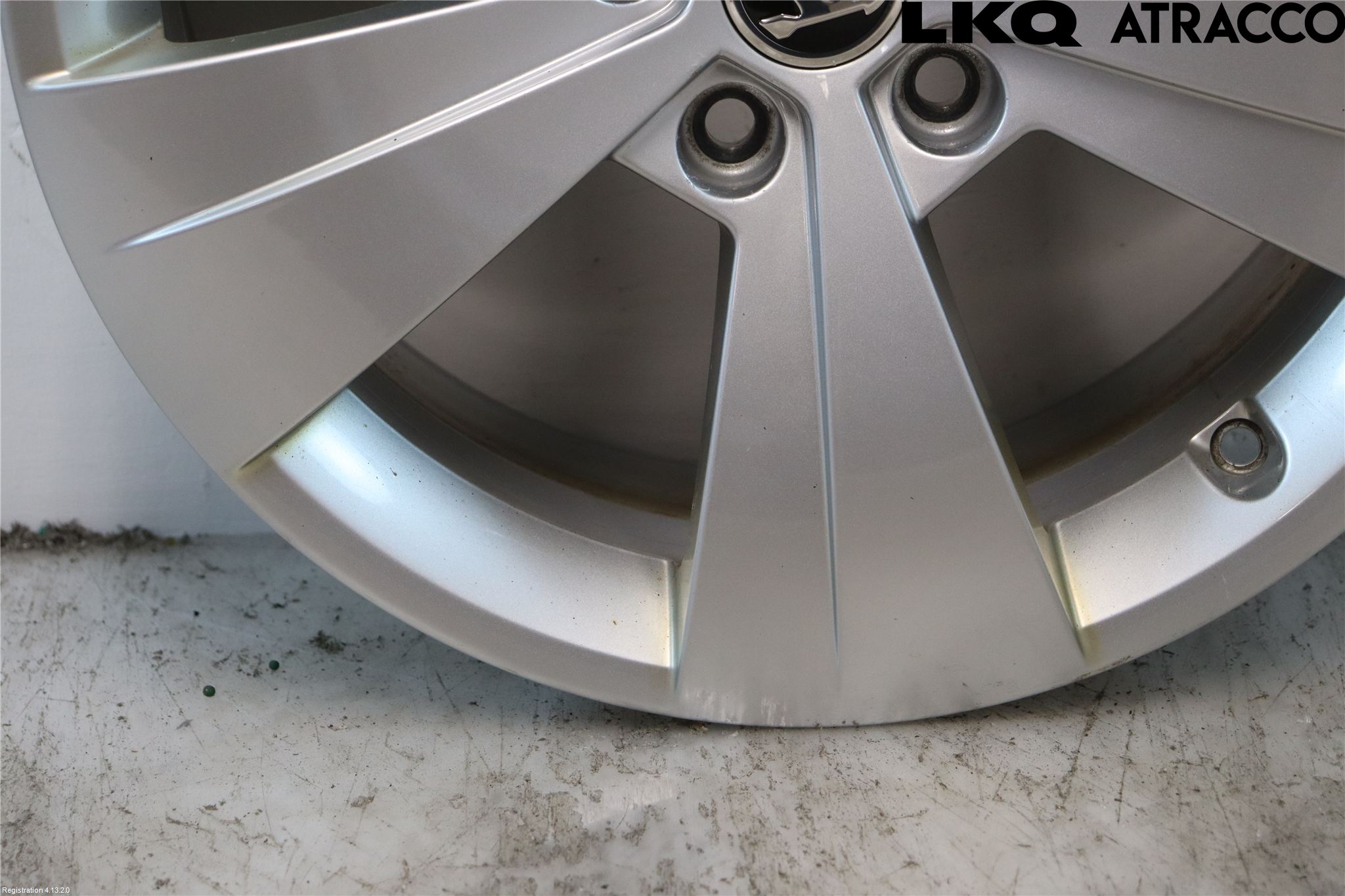 Skoda SUPERB 16-24 Fälg Aluminium