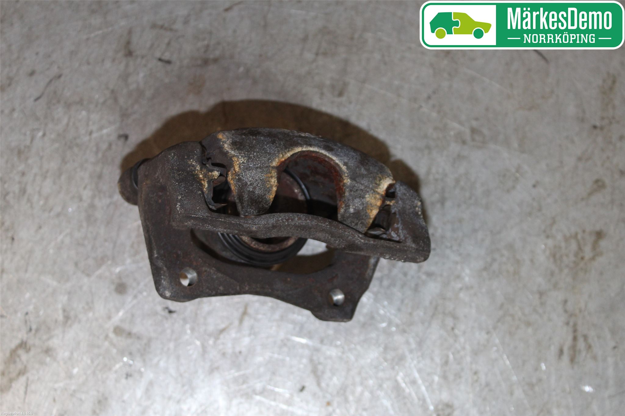 Renault CLIO III  06-09 Bromsok Fram Vänster