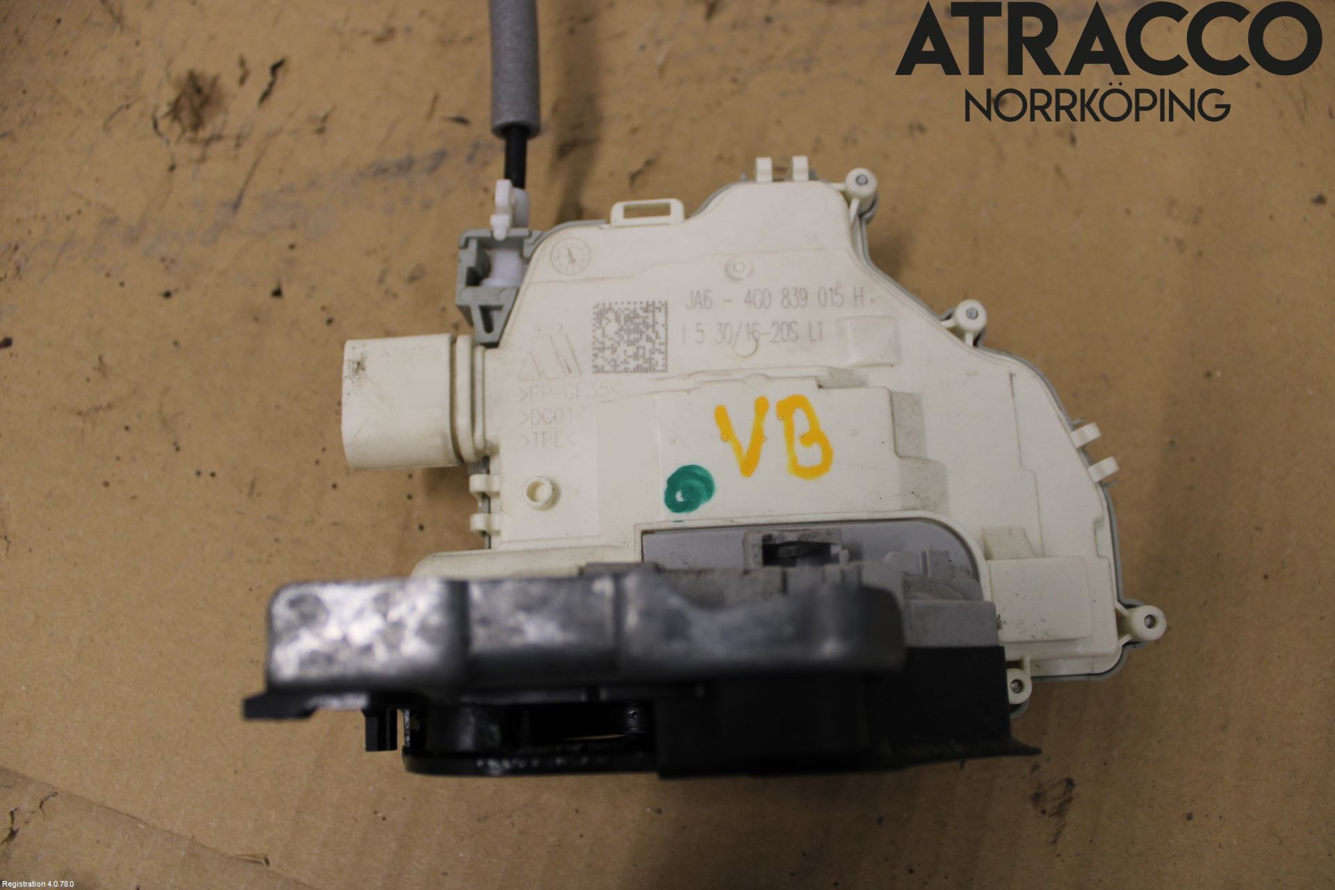 Audi A4/S4 B9 16-19 Låskista-Dörrlås