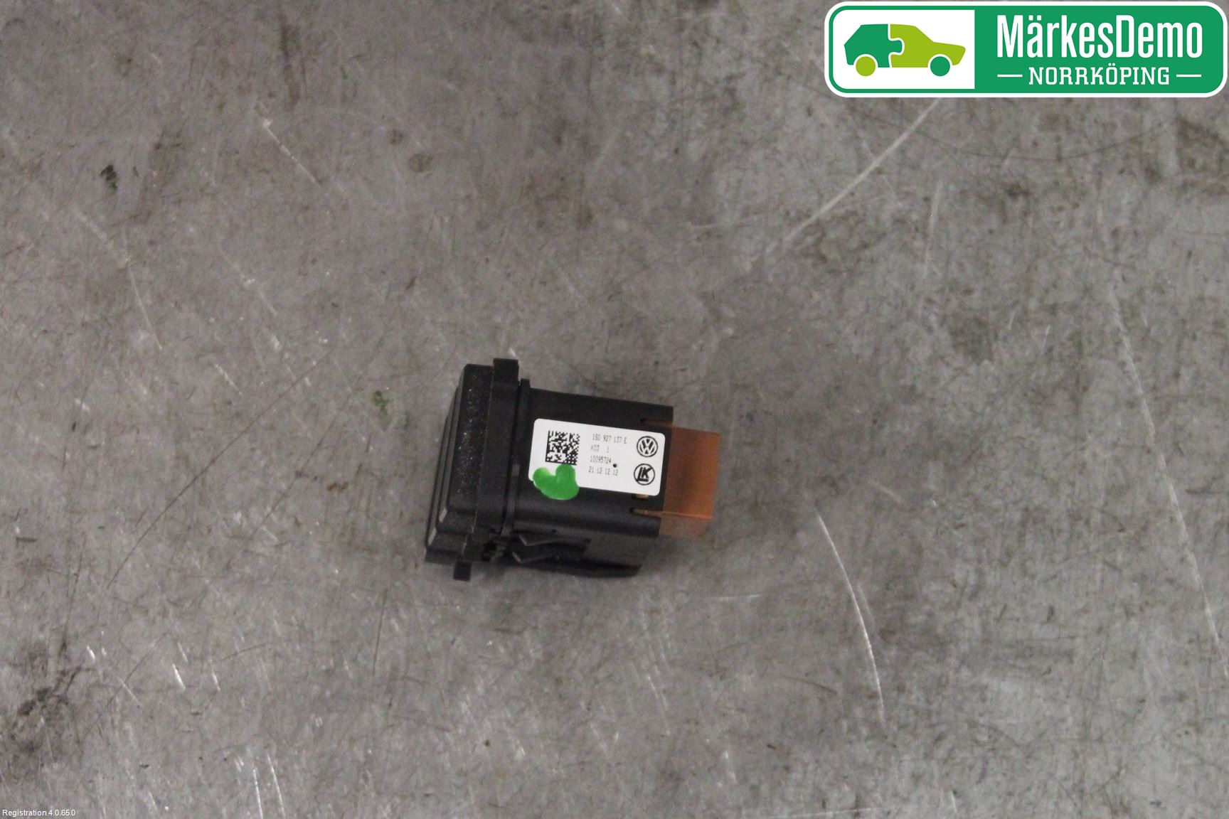 Volkswagen VW UP! / E-UP! Strömställare Stolvärme