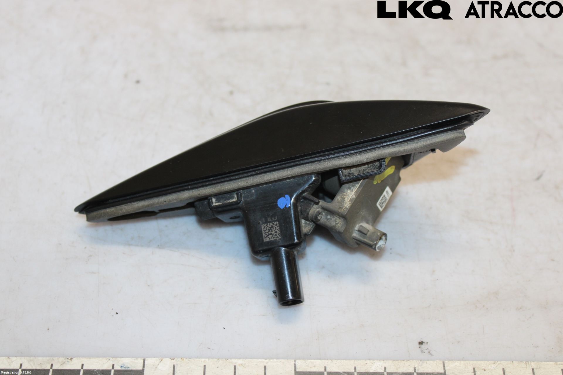 Tesla MODEL 3 17- Parkeringshjälp Kamera