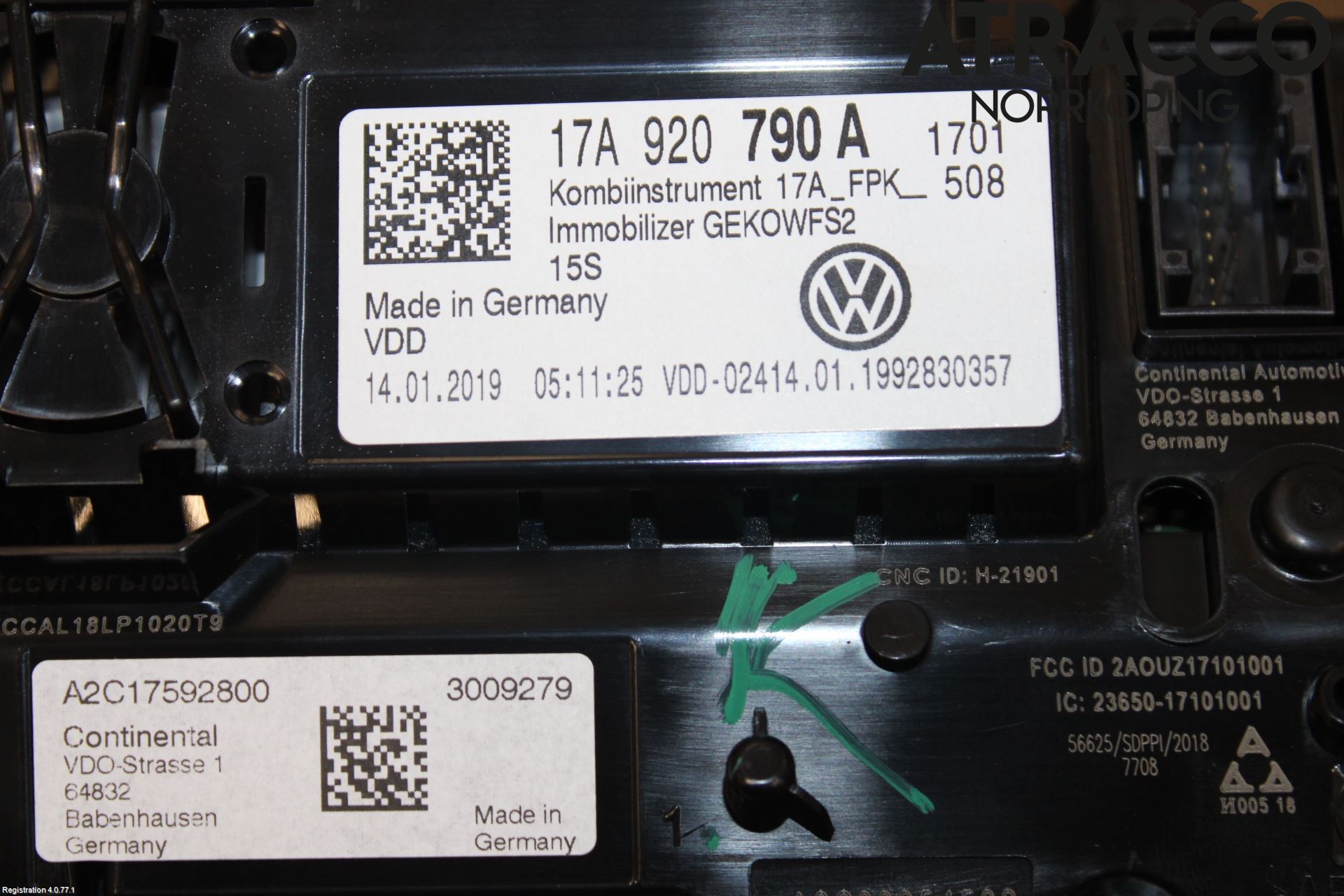 Volkswagen VW T-ROC 18- Instrument Komb