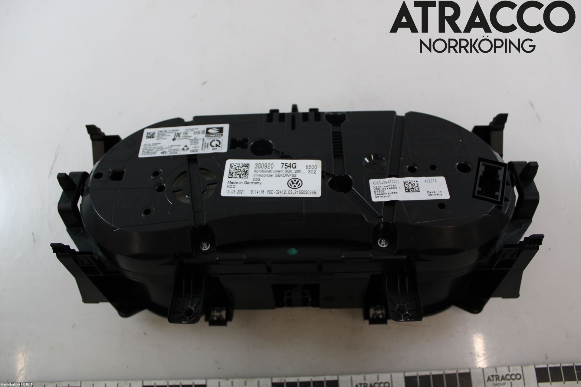Volkswagen VW PASSAT 20-24 Instrument Komb