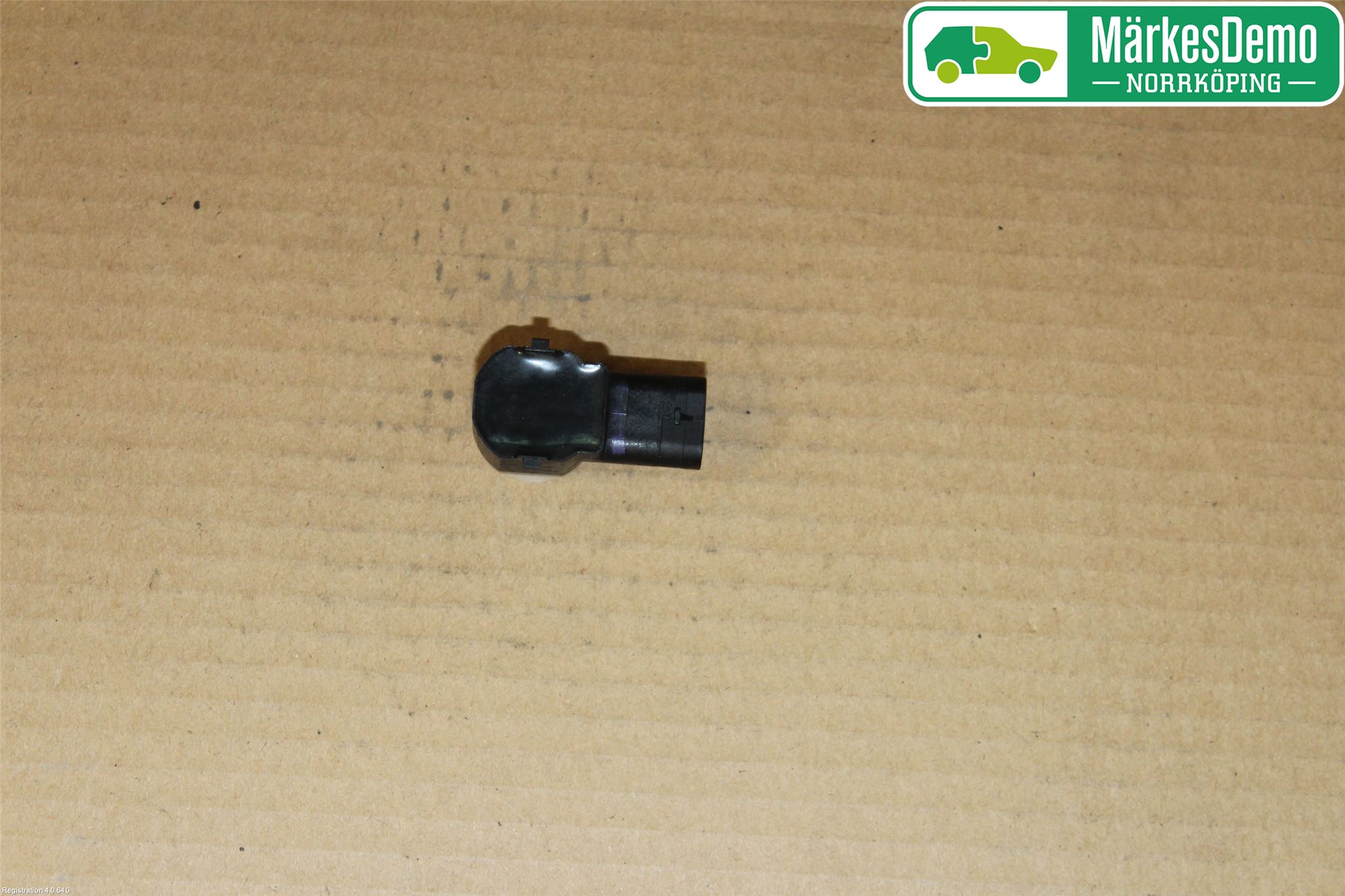 Jaguar XE (X760) 15-24 Parkeringshjälp Backsensor