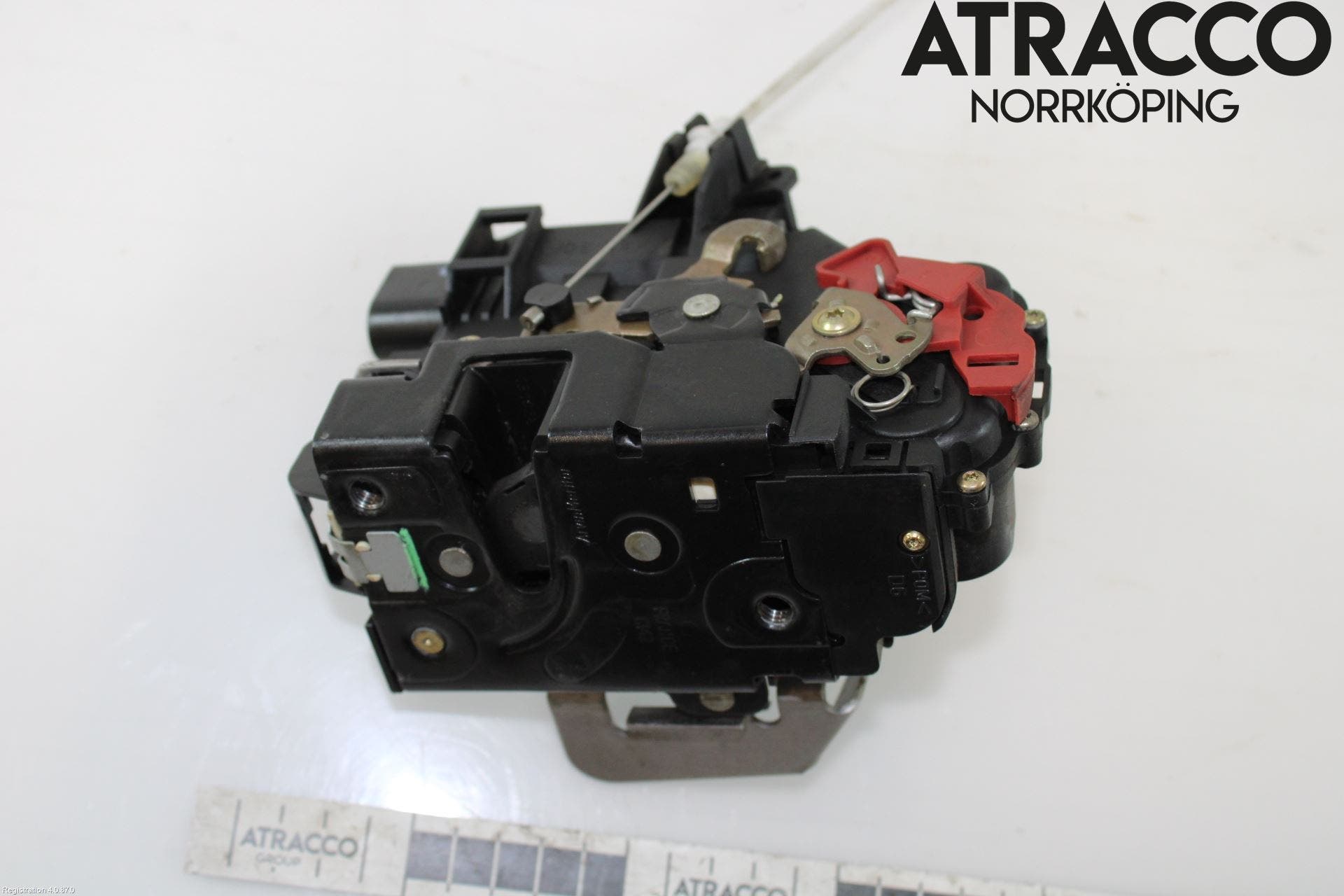 Audi A4/S4 01-05 Låskista-Dörrlås