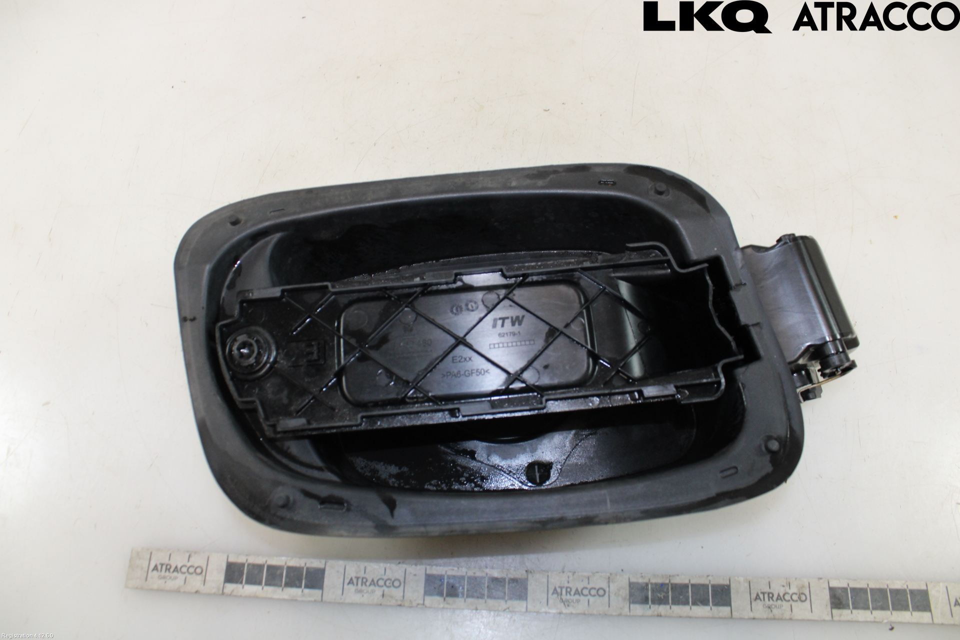 Opel INSIGNIA 17- Tanklucka