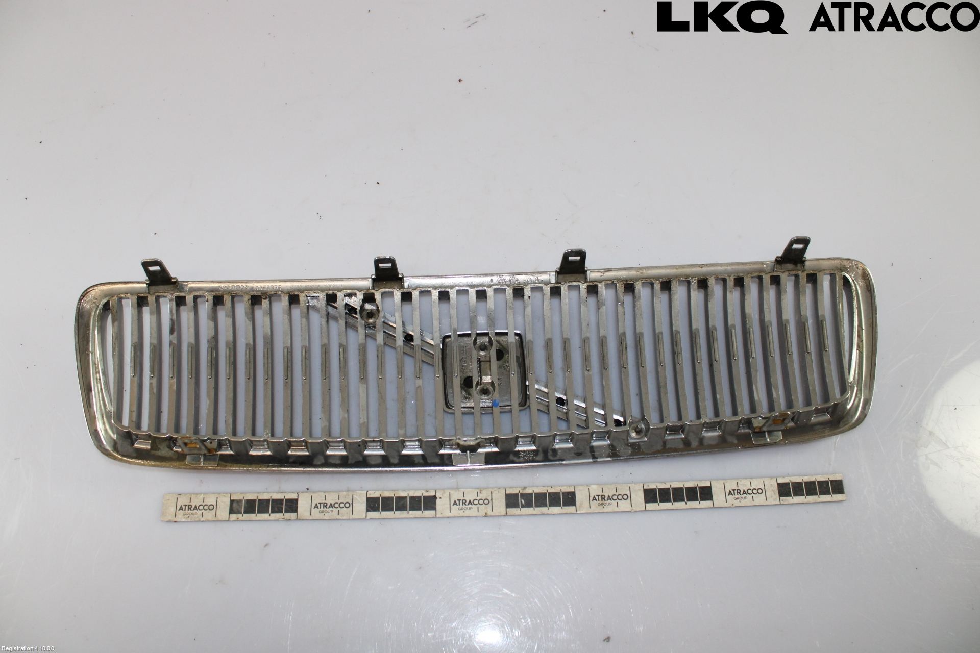 Volvo V70 00-04 Grill Komp