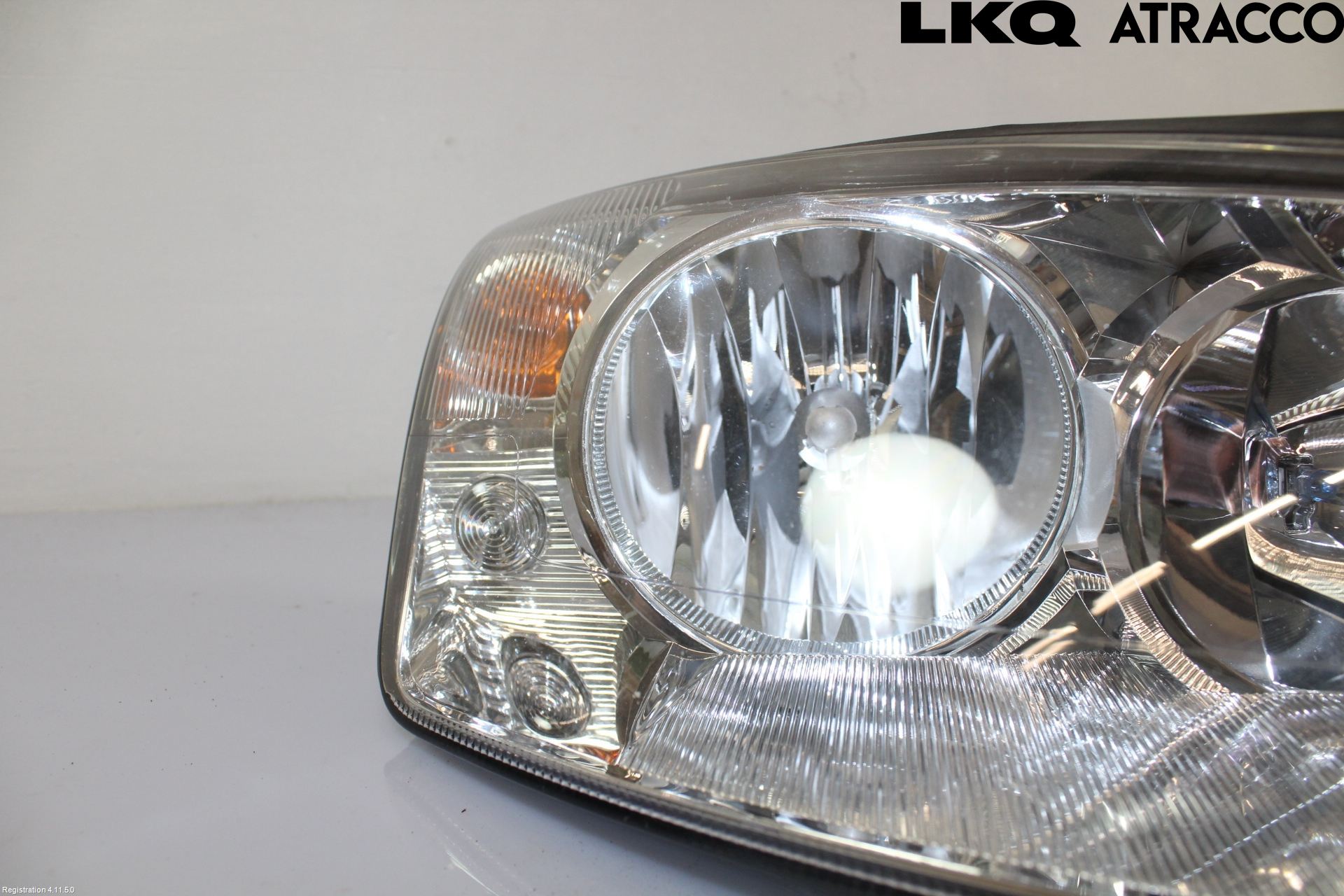 Ford MONDEO     01-06 Strålkastare Höger