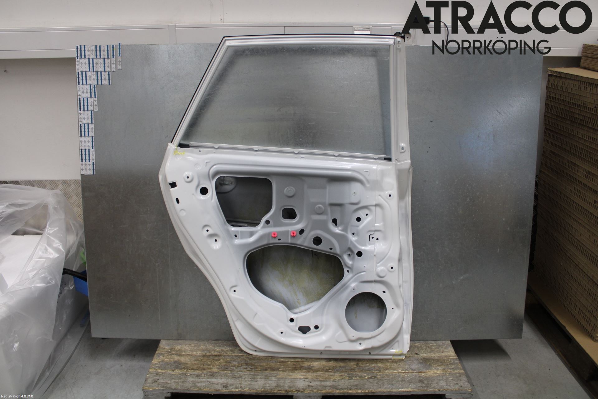 Toyota VERSO-S 11-16 Dörr Bak Vänster