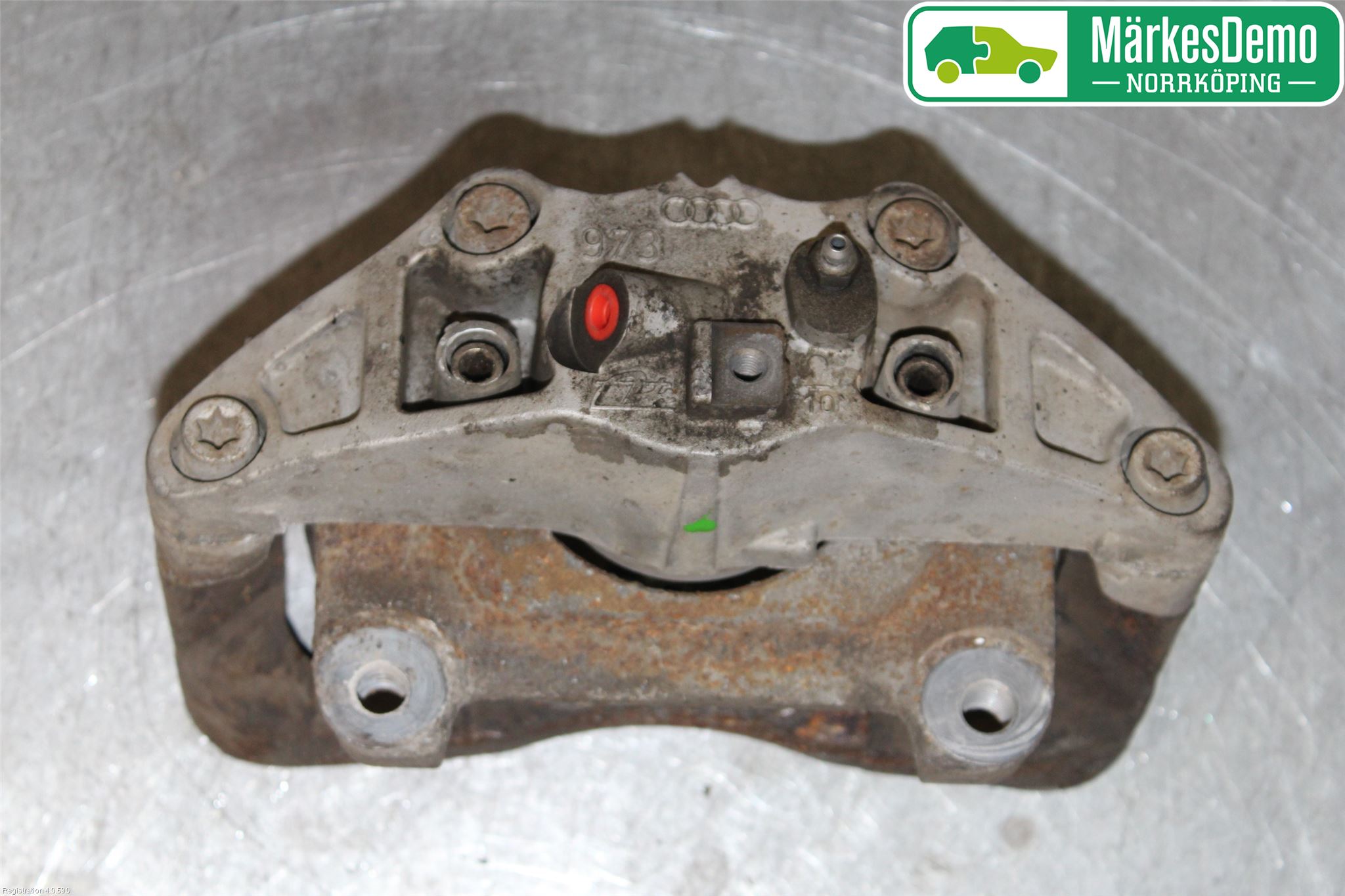 Audi A6/S6     05-11 Bromsok Fram Vänster