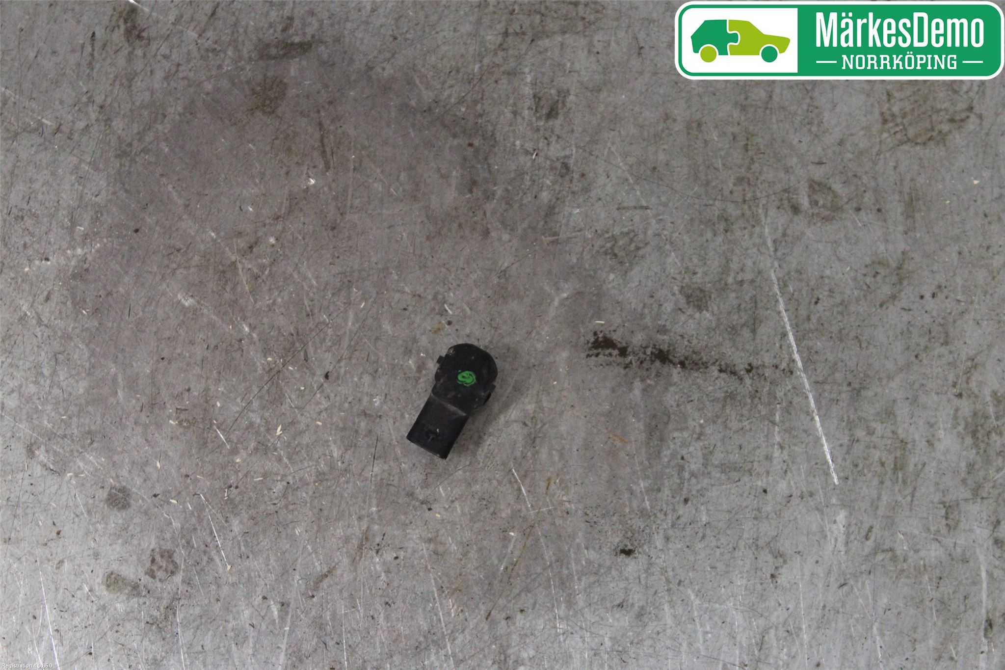 Volvo V40 12-19 Parkeringshjälp Backsensor