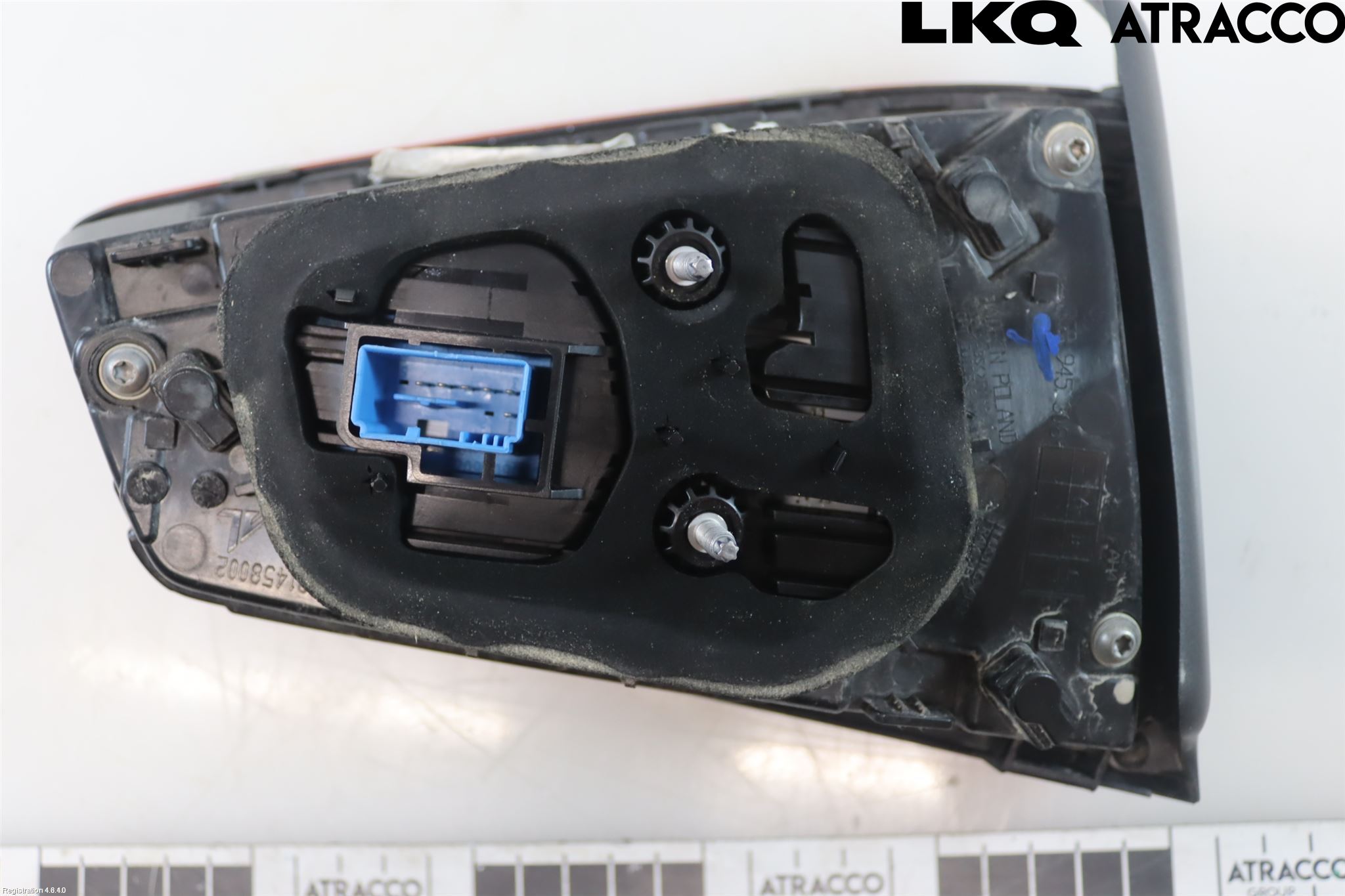 Volkswagen VW PASSAT 15-19 Bakljus Lucka Hö