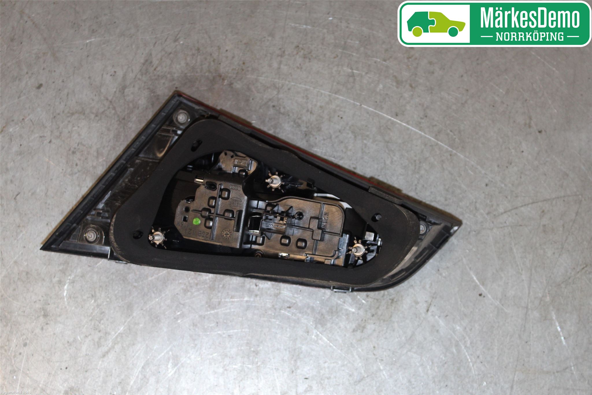 Audi A3/S3 8V 13-20 Bakljus Lucka Vä