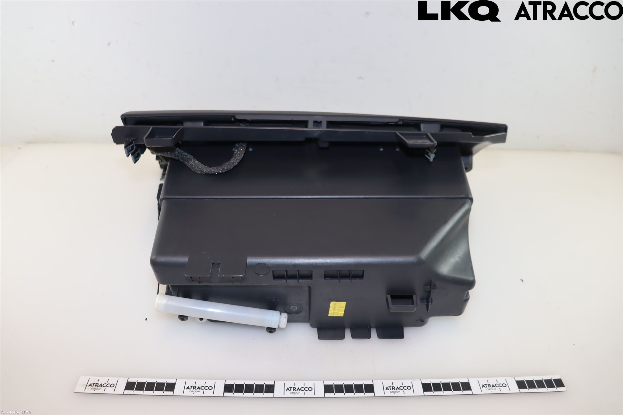 Volvo S60 11-13 Handskfack