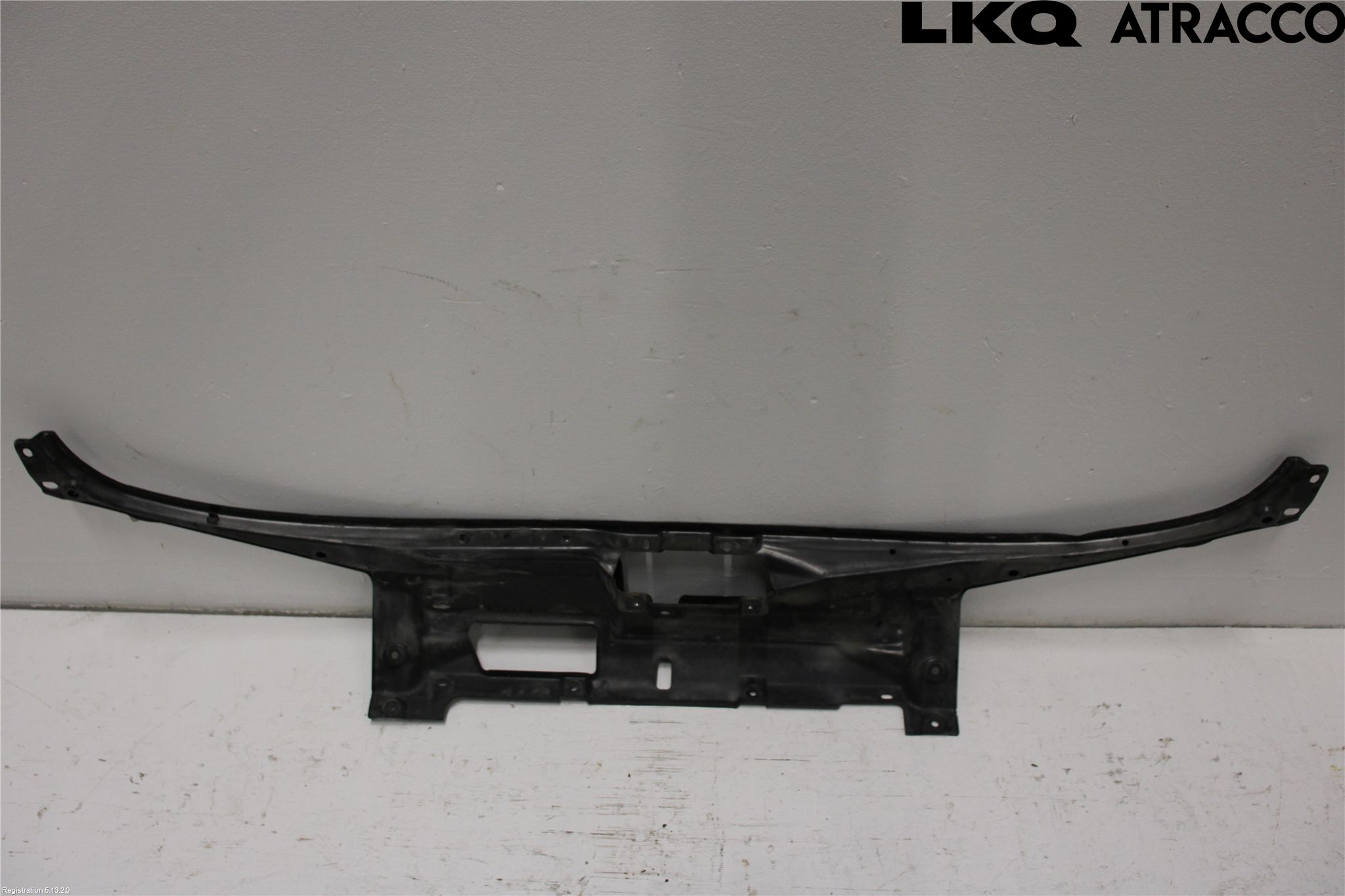 Skoda FABIA 99-07 Front Huvlåsplåt-Balk