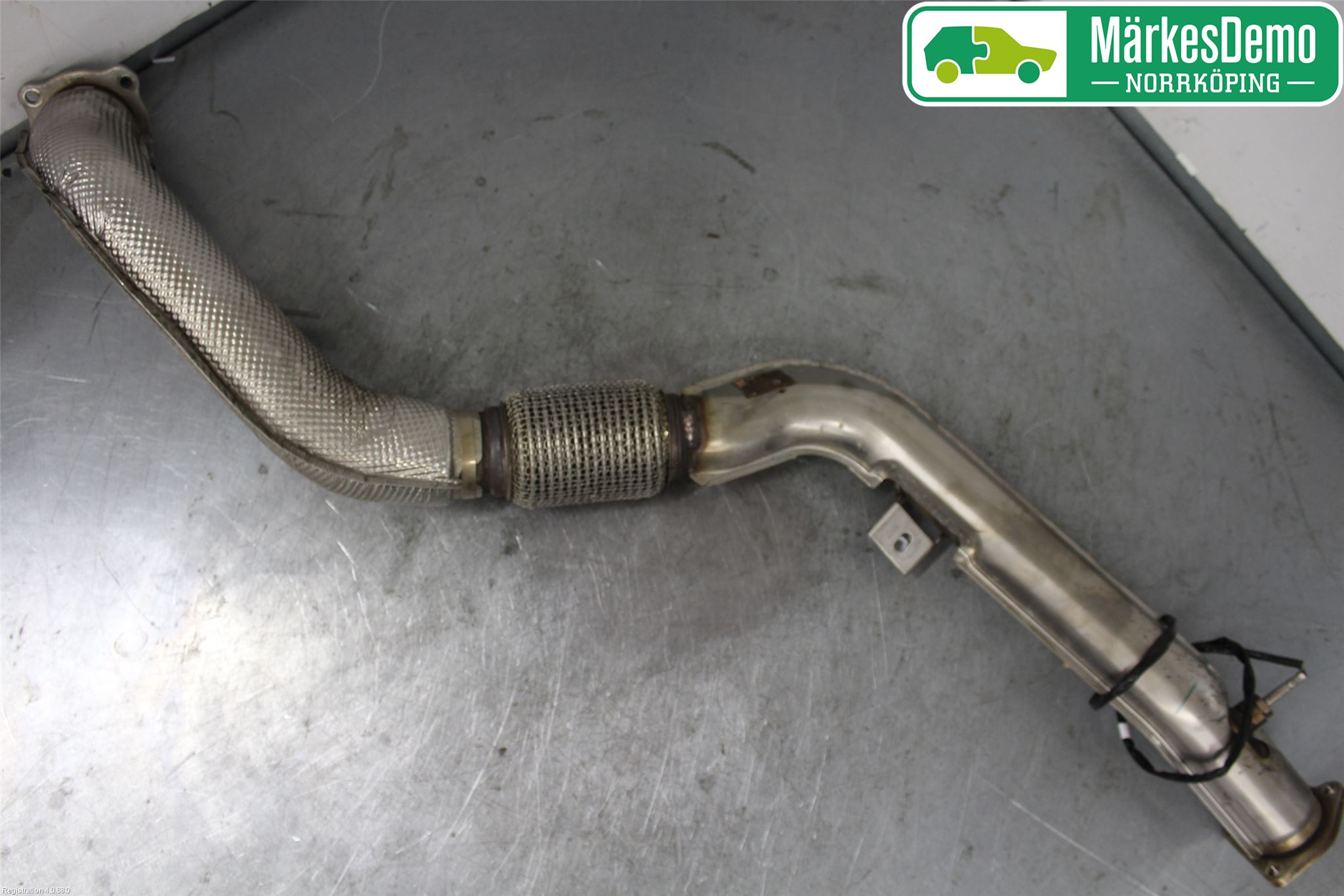 Audi A4/S4 B9 20- Avgas Främre Rör