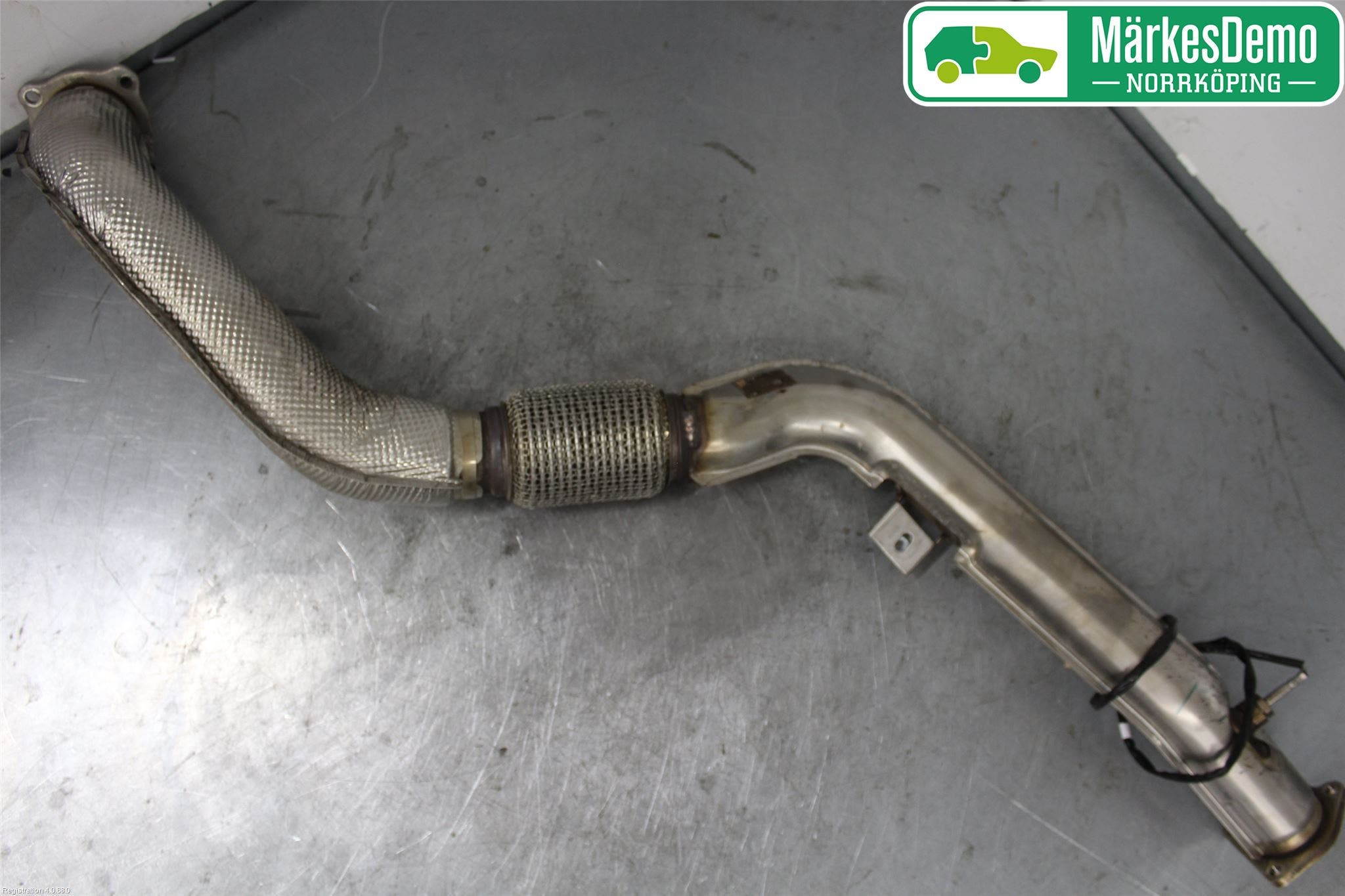 Audi A4/S4 B9 20- Avgas Främre Rör