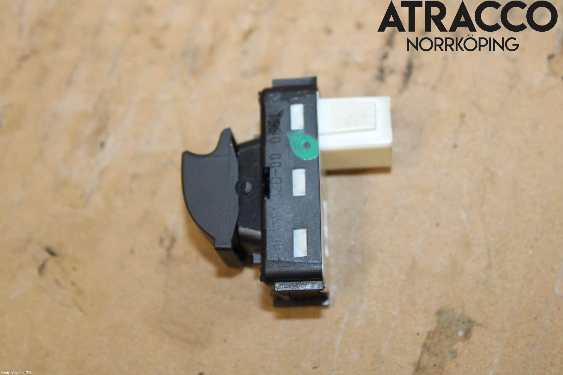 Peugeot 208/E-208 20- Strömställare Elhiss