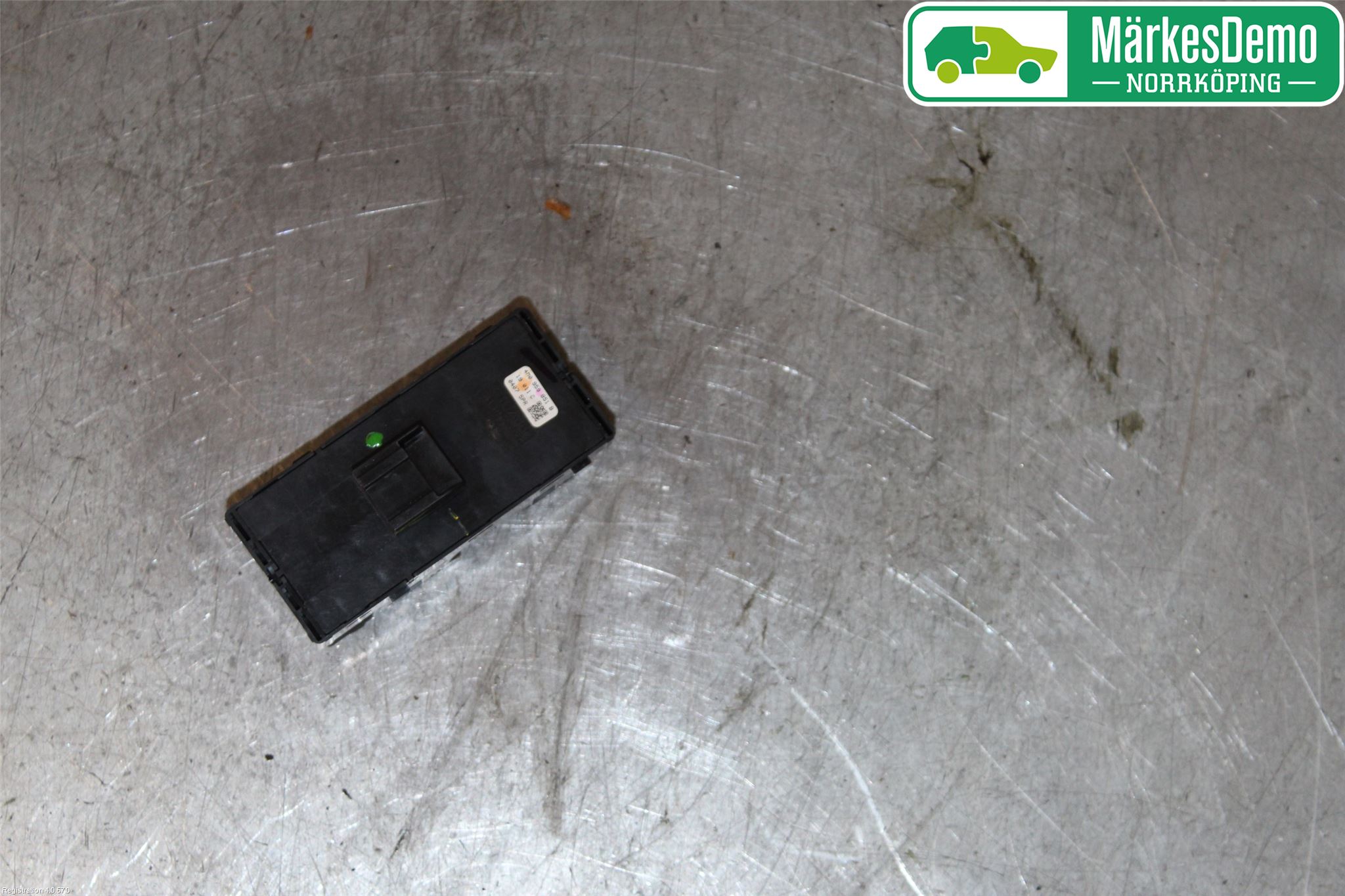 Audi Q5/SQ5 17- Strömställare Elhiss