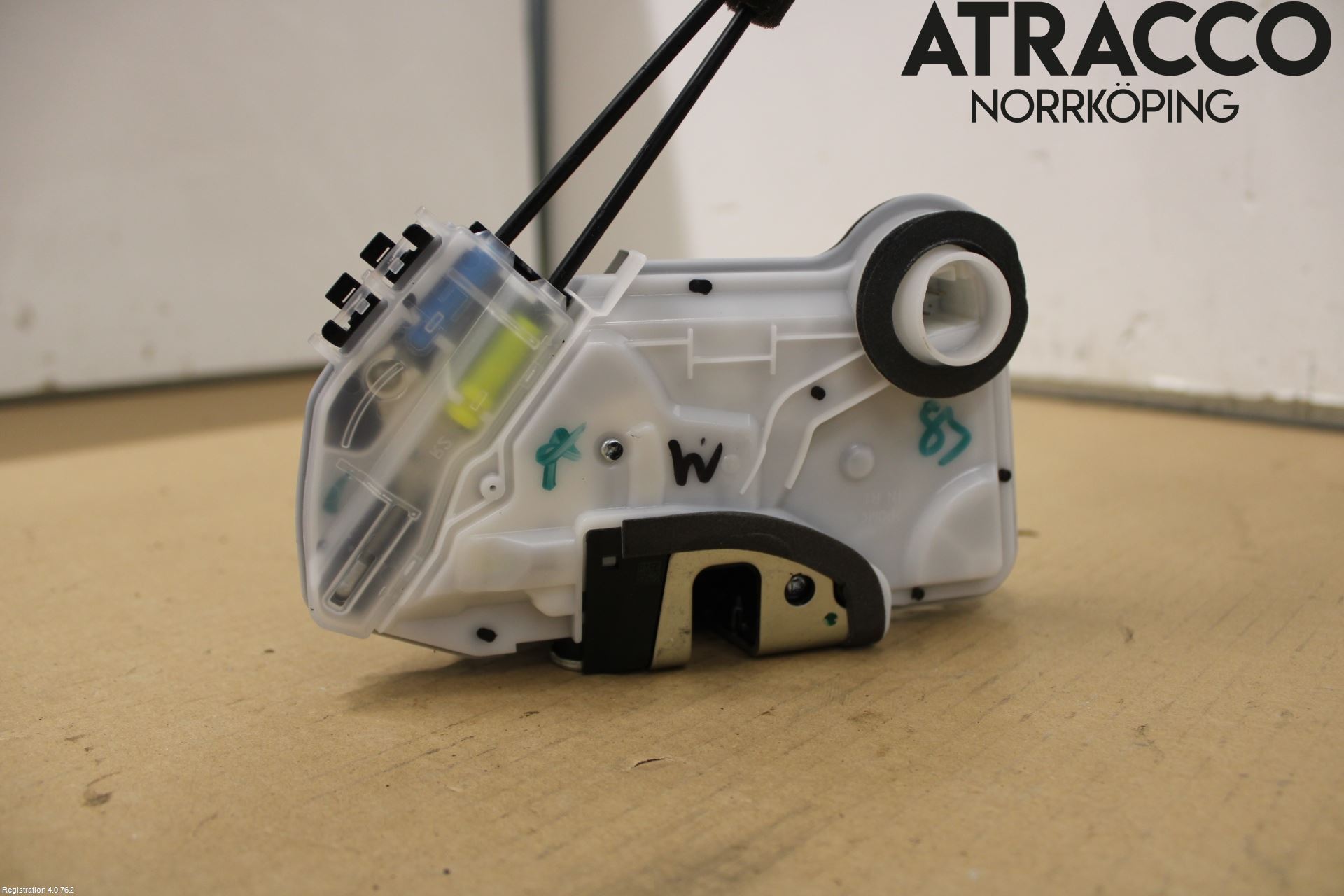 Toyota COROLLA 19- Låskista-Dörrlås