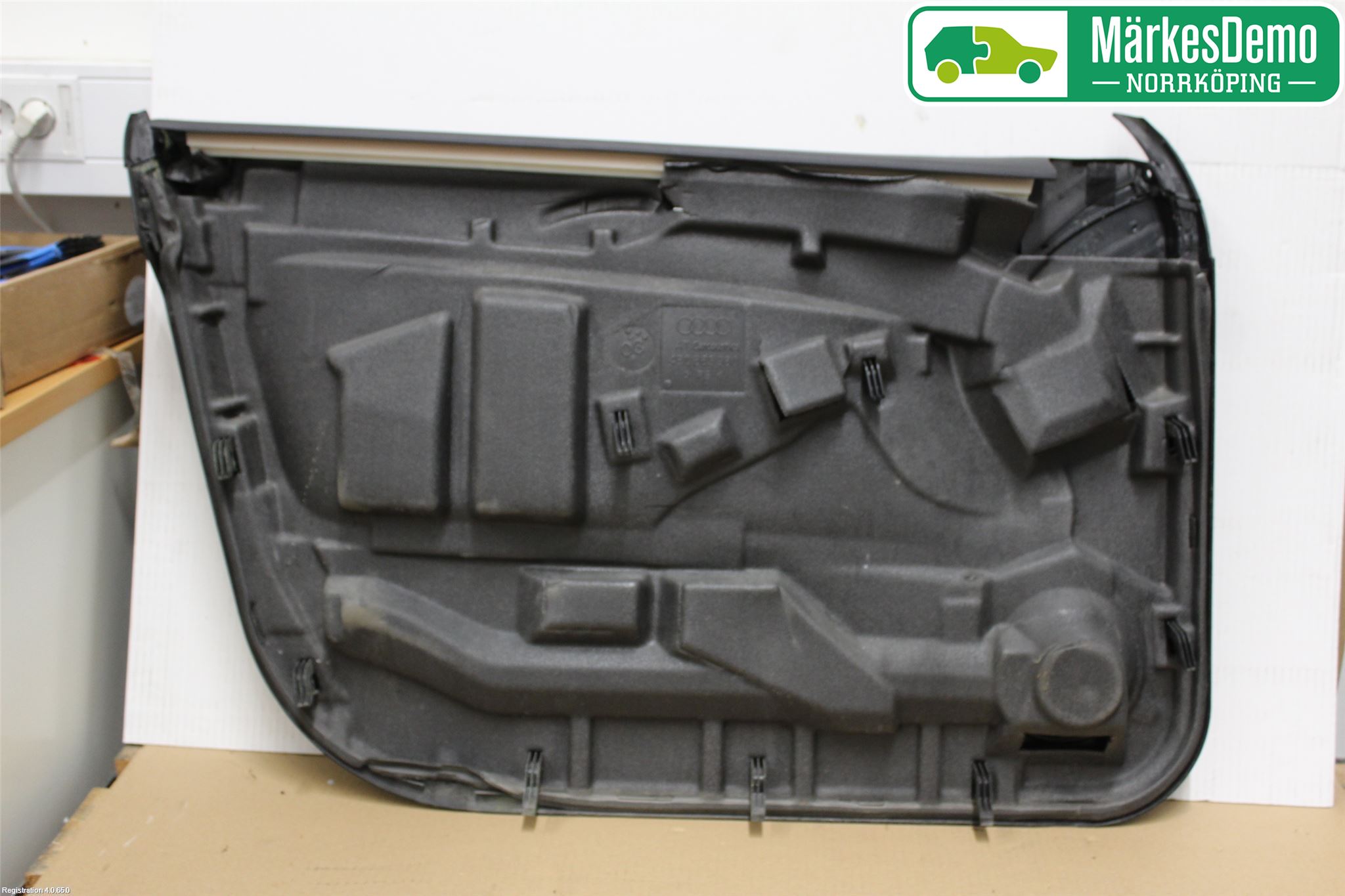 Audi A6/S6     97-05 Dörrklädsel Hö