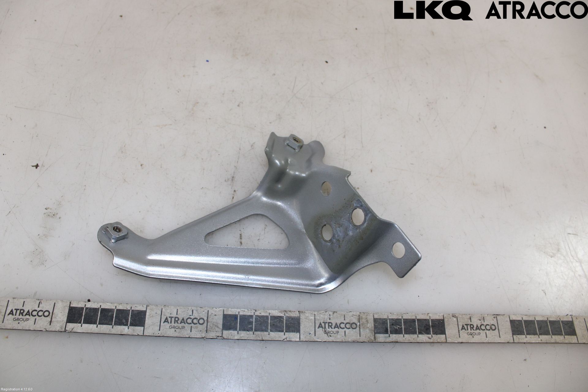 Toyota COROLLA 19- Skärmfäste Fram Vä