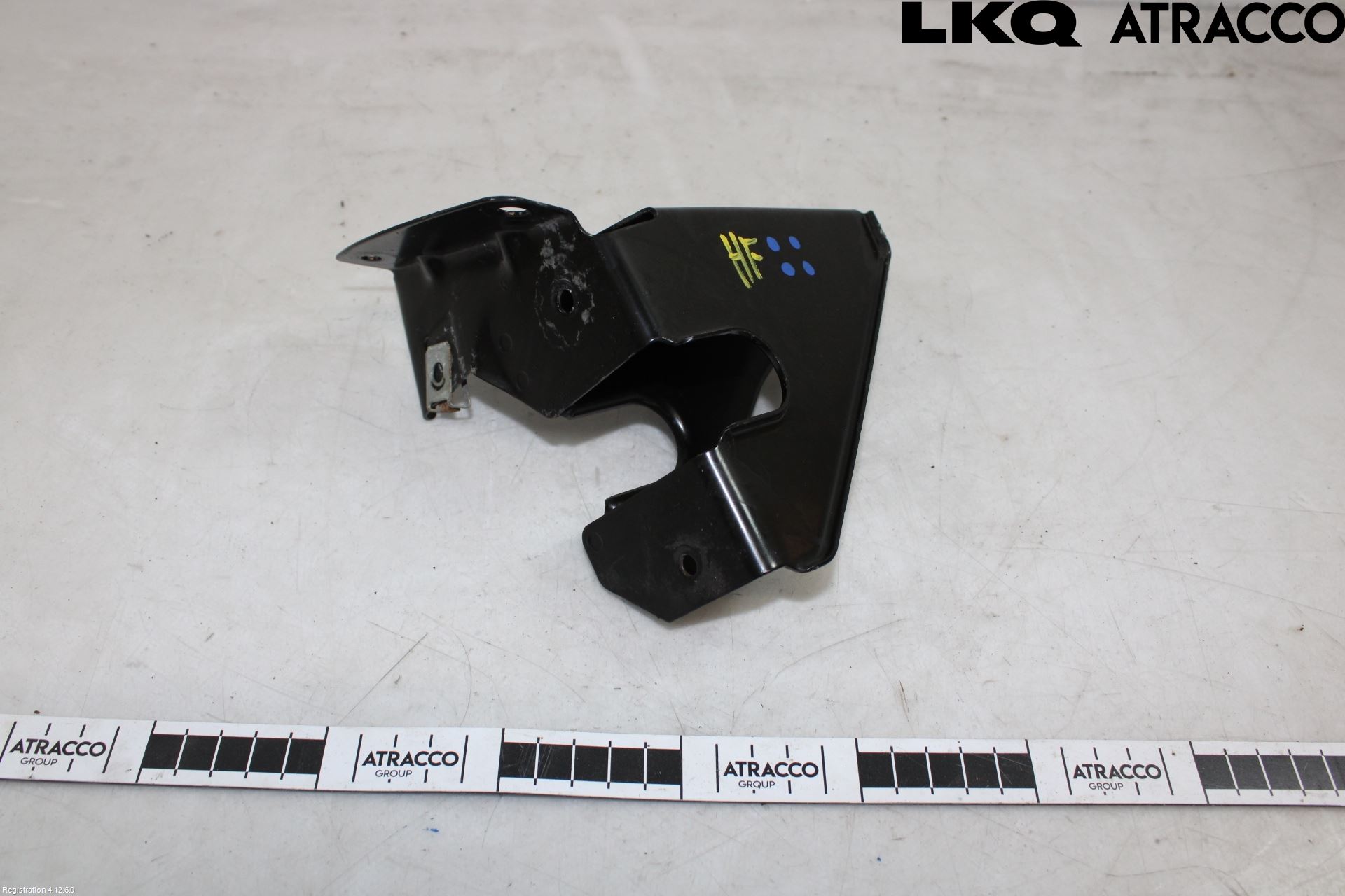 BMW 3 E90/91 SED/TOU 05-12 Front Huvlåsplåt-Balk