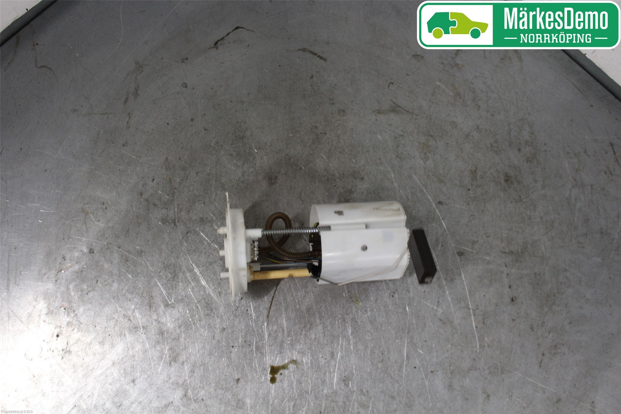 Volkswagen VW CADDY 04-10 Bränslepump El