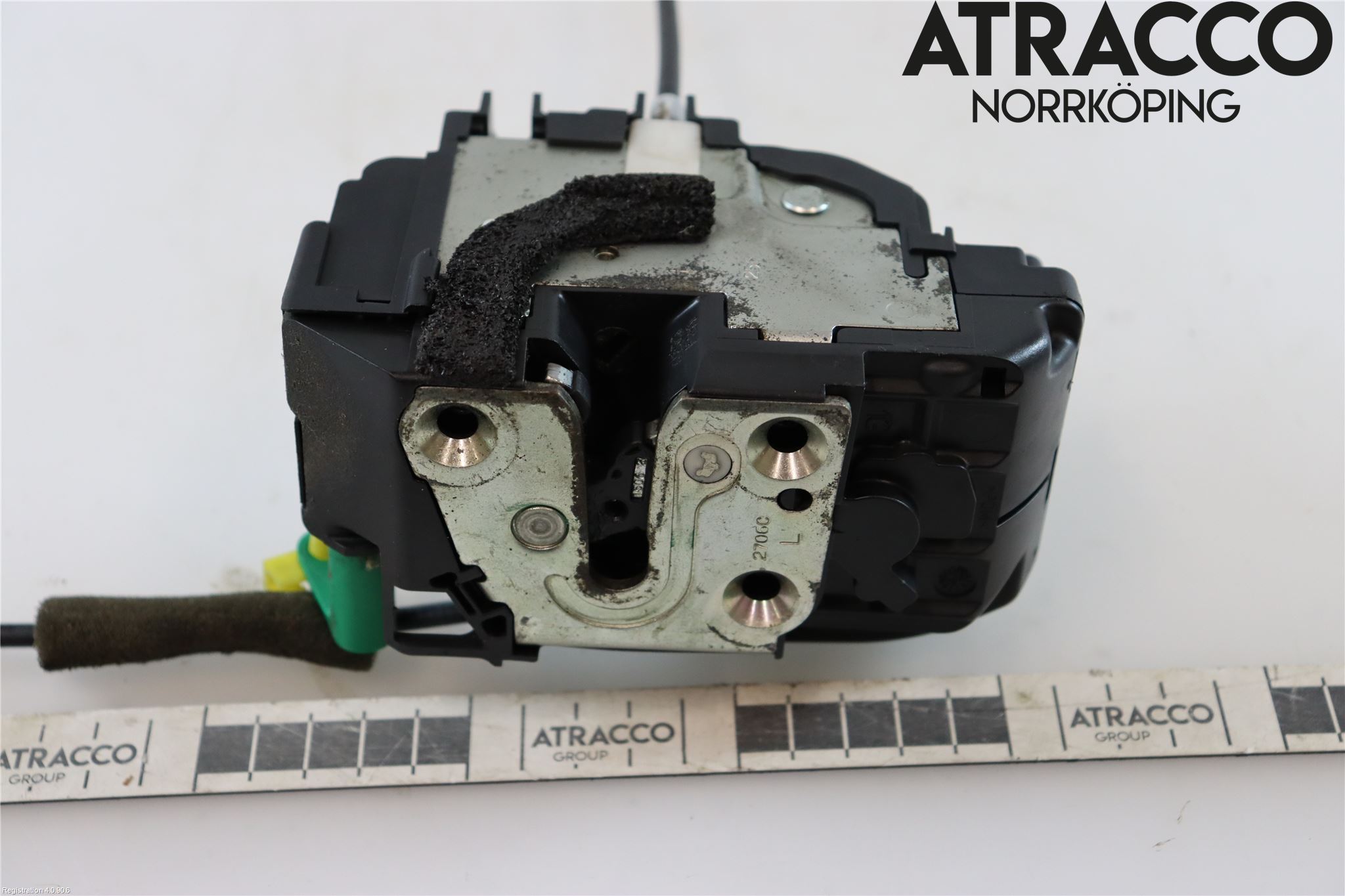 Nissan NAVARA 05-16 Låskista-Dörrlås