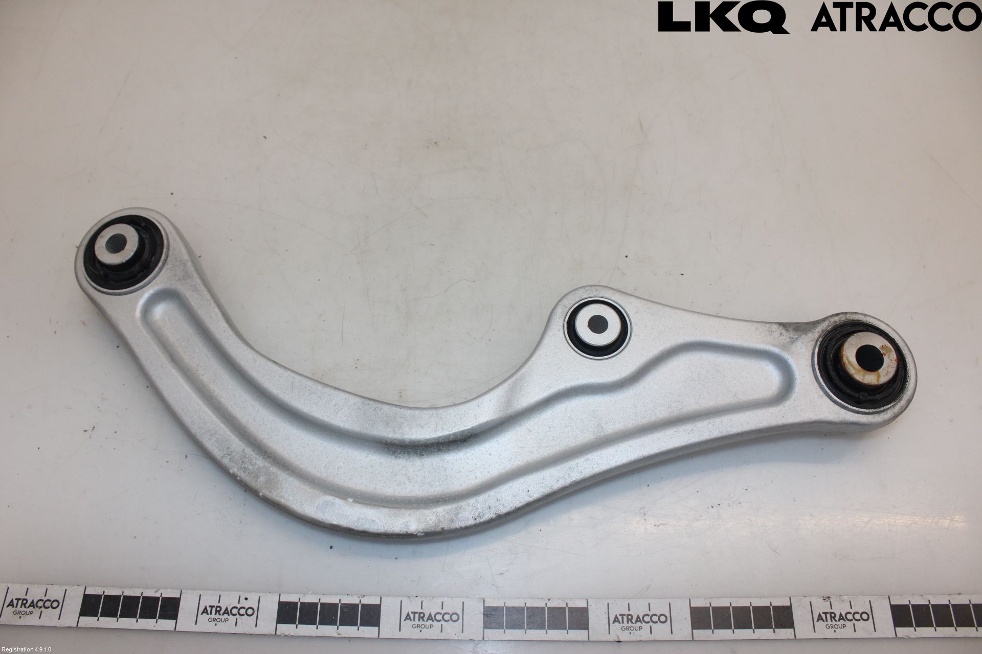 Cupra BORN 22- Bärarm Bak Övre Höger