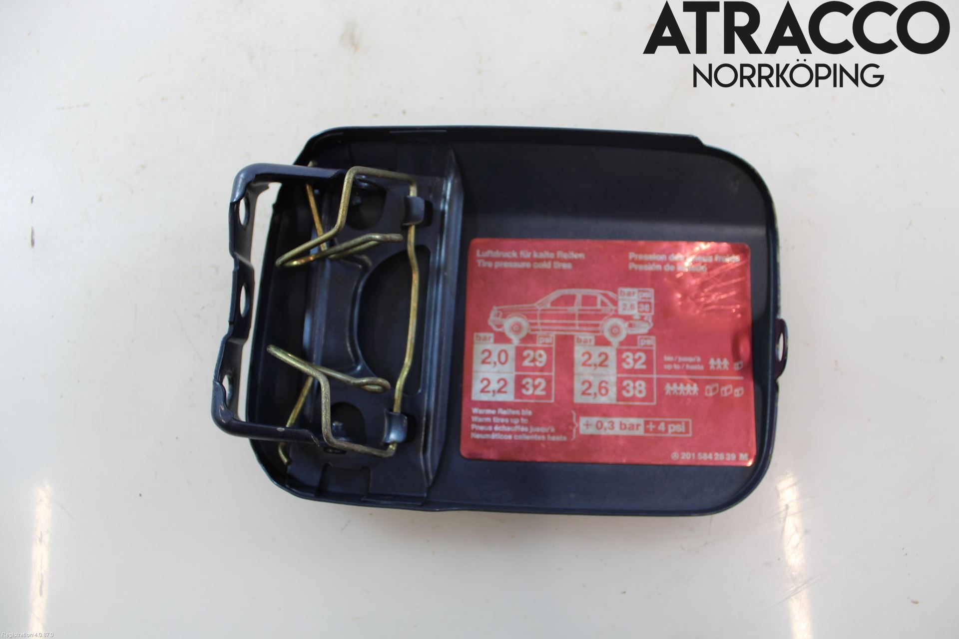 Mercedes-Benz MB 190    (W201) 82-93 Tanklucka