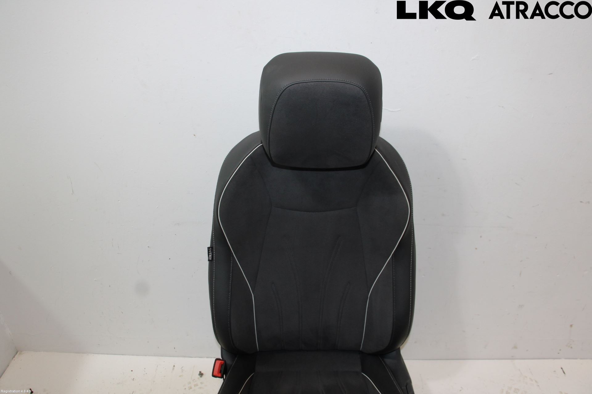 Volkswagen VW PASSAT 24- Inredning Stol Fram Vä
