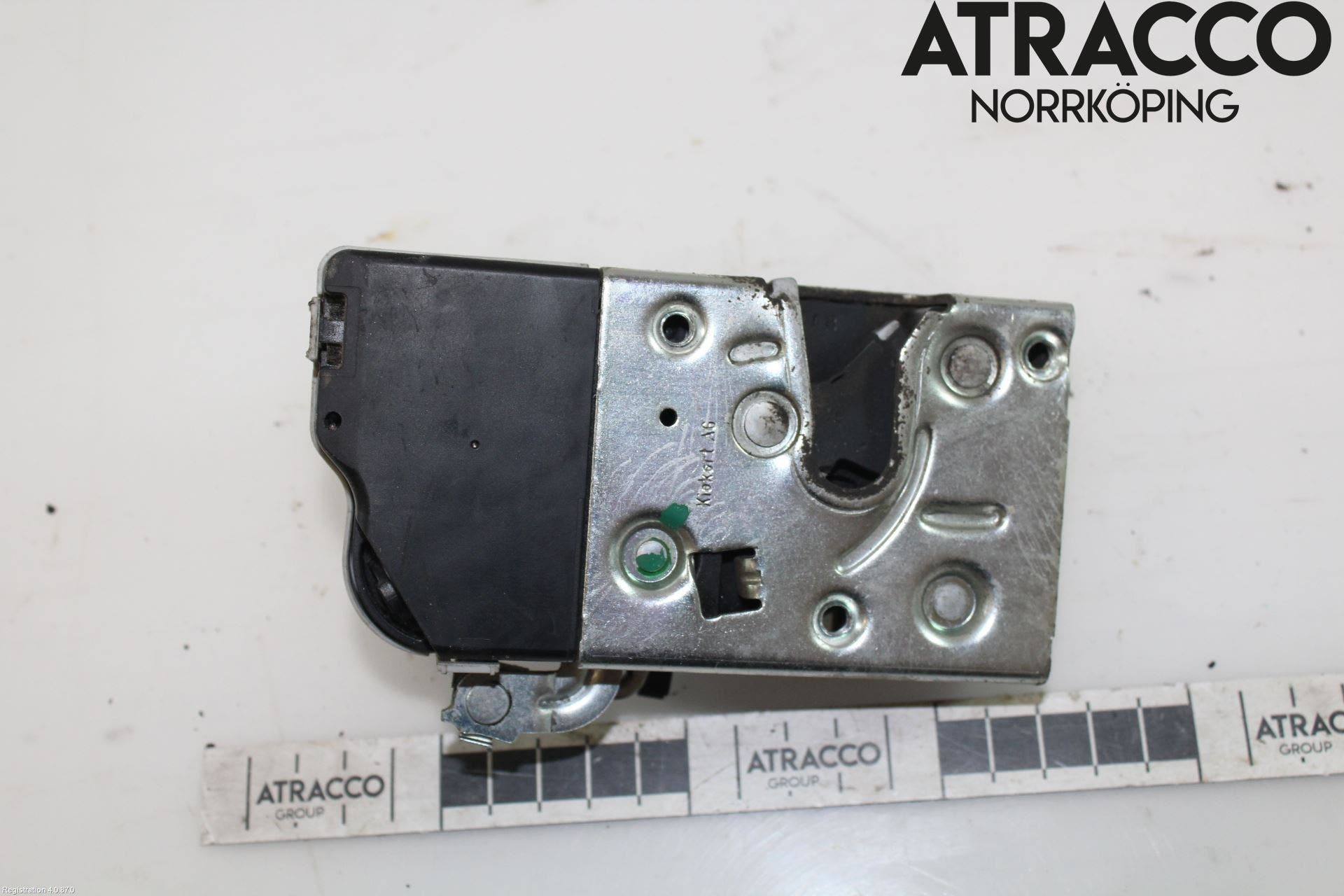 Peugeot PARTNER 03-08 Låskista-Dörrlås