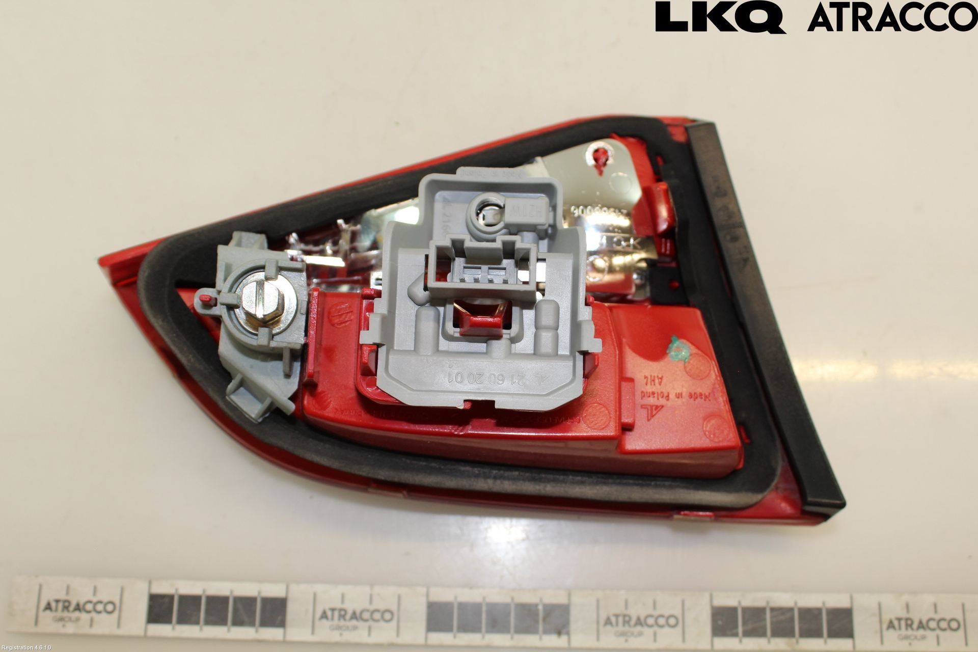 Audi A4 ALLROAD 09-16 Bakljus Lucka Hö