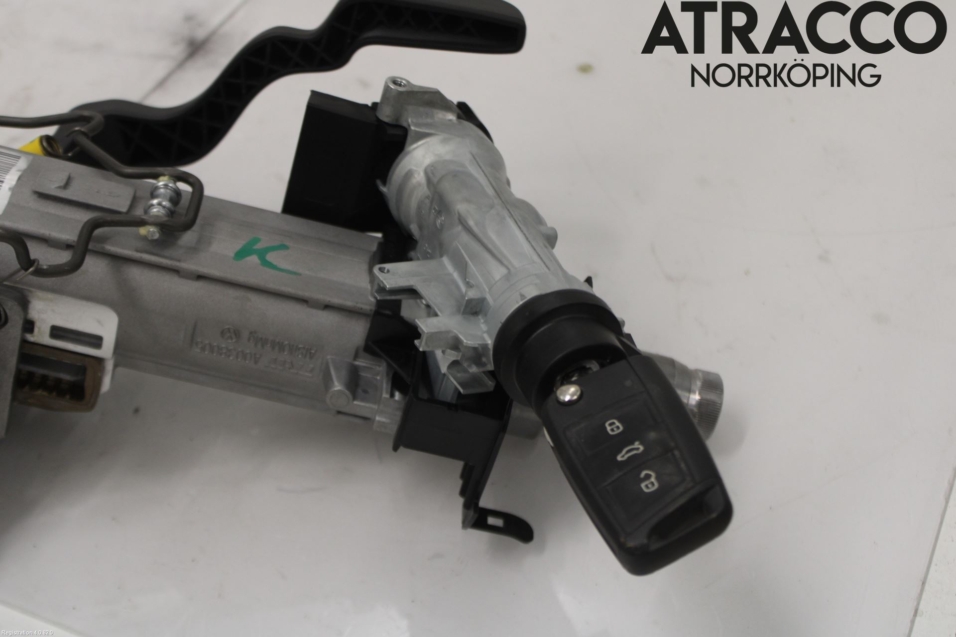 Volkswagen VW POLO 10-17 Rattaxelagg Med Inb Servo