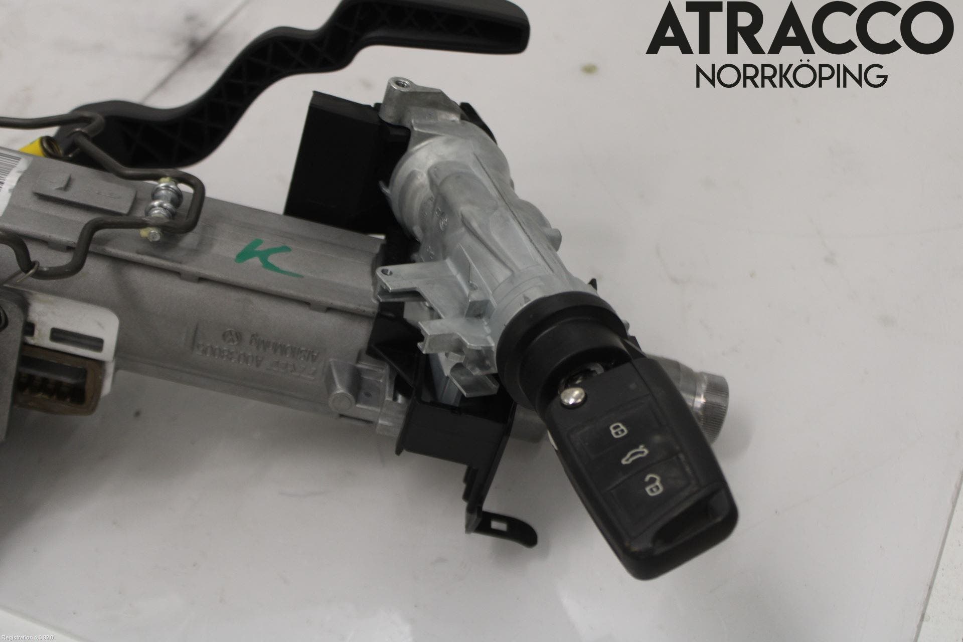 Volkswagen VW POLO 10-17 Rattaxelagg Med Inb Servo