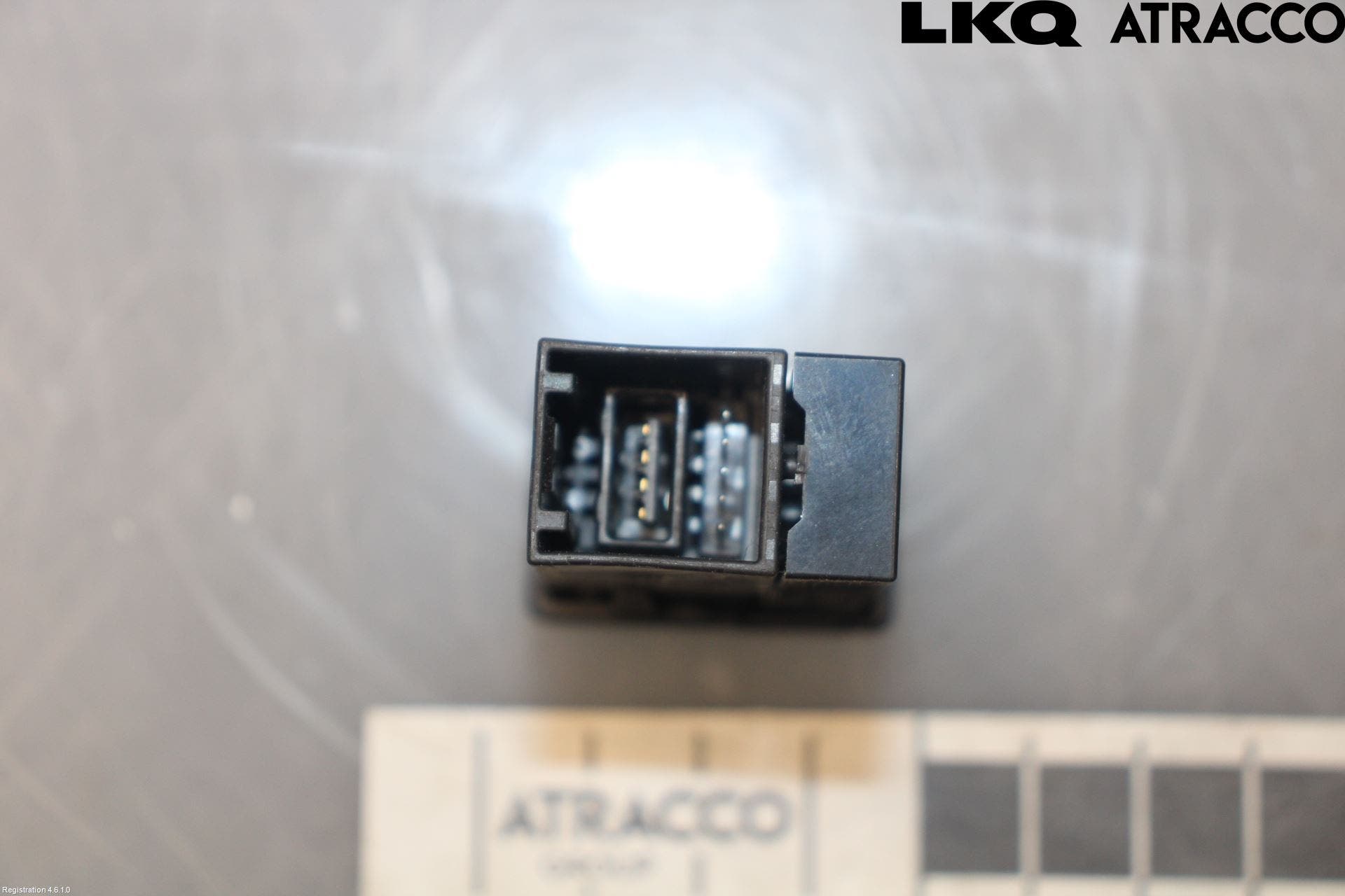 Toyota RAV4 13-18 Usb Connection