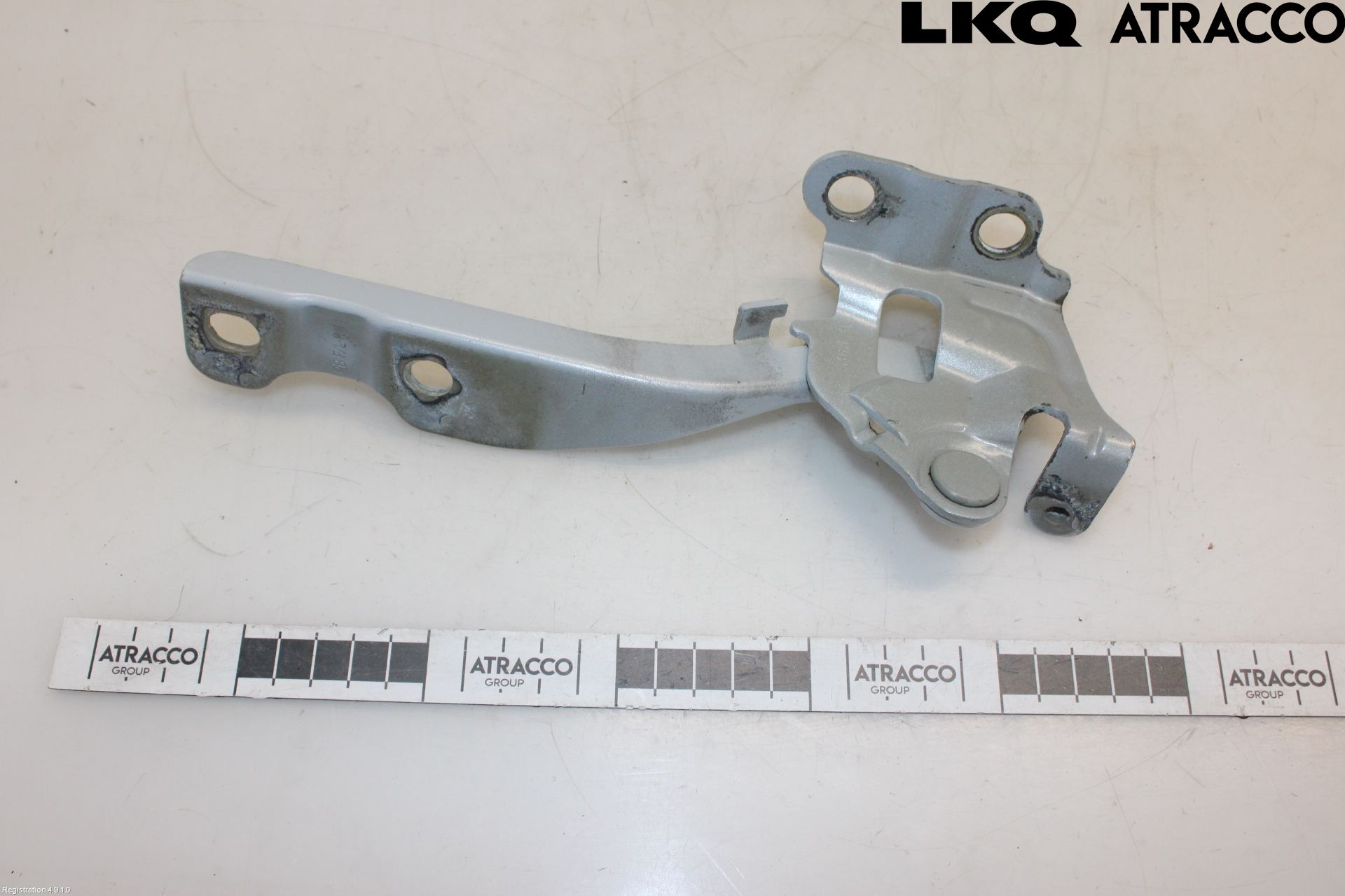 Hyundai i20 PB 09-14 Huvgångjärn
