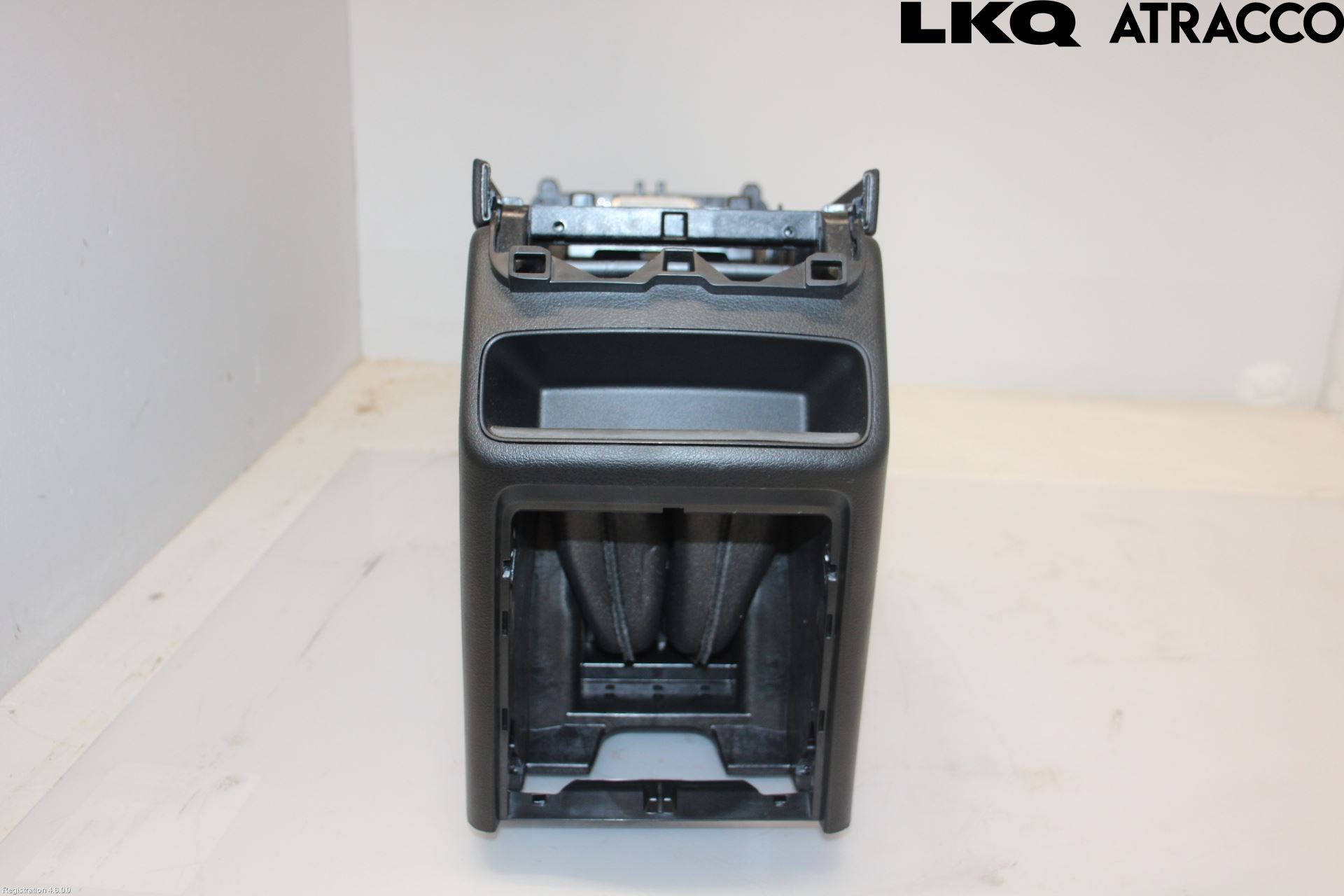 Mercedes-Benz MB GLE-KLASS (W167/V167/C167) 19- Instrumentkonsoll Mitt