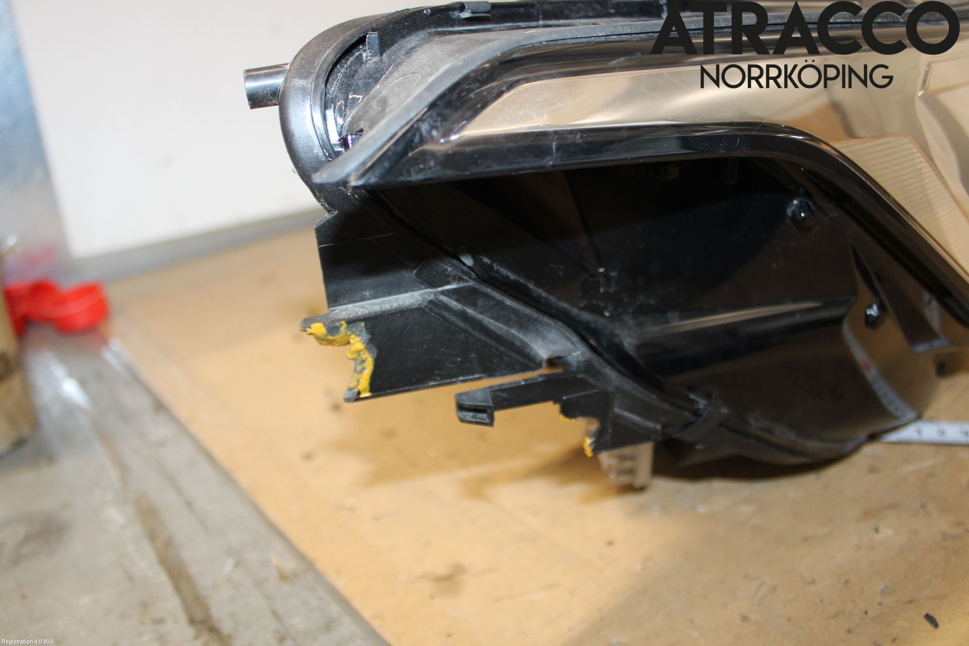 Volkswagen VW TIGUAN 16-24 Strålkastare Höger