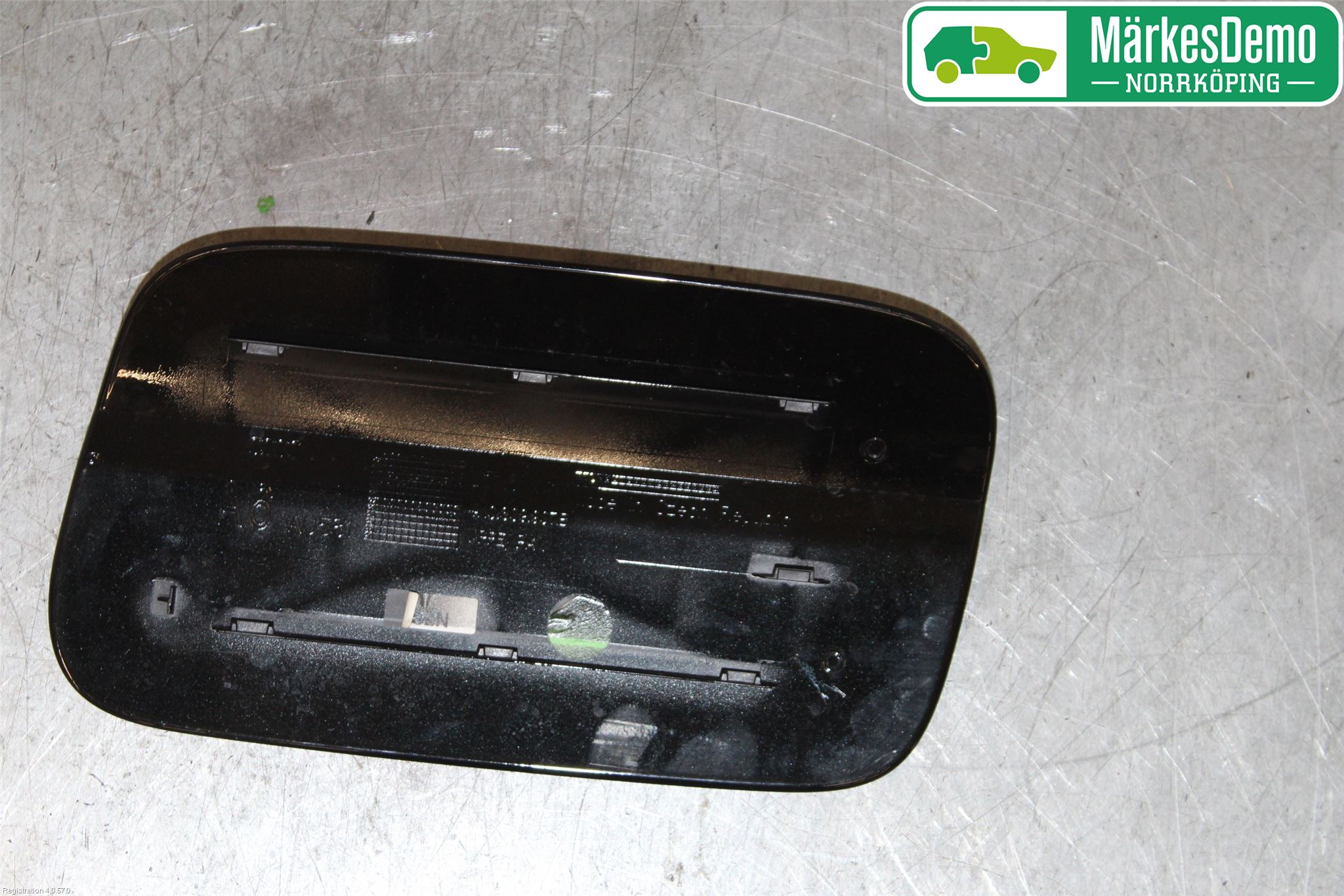 Audi A6 F2/C8 19- Tanklucka