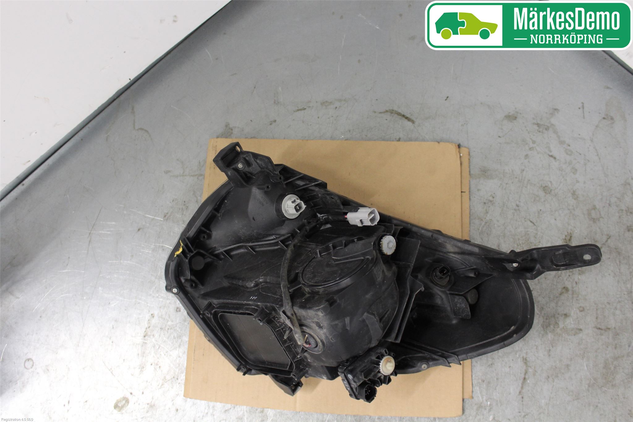 Toyota iQ Strålkastare Höger