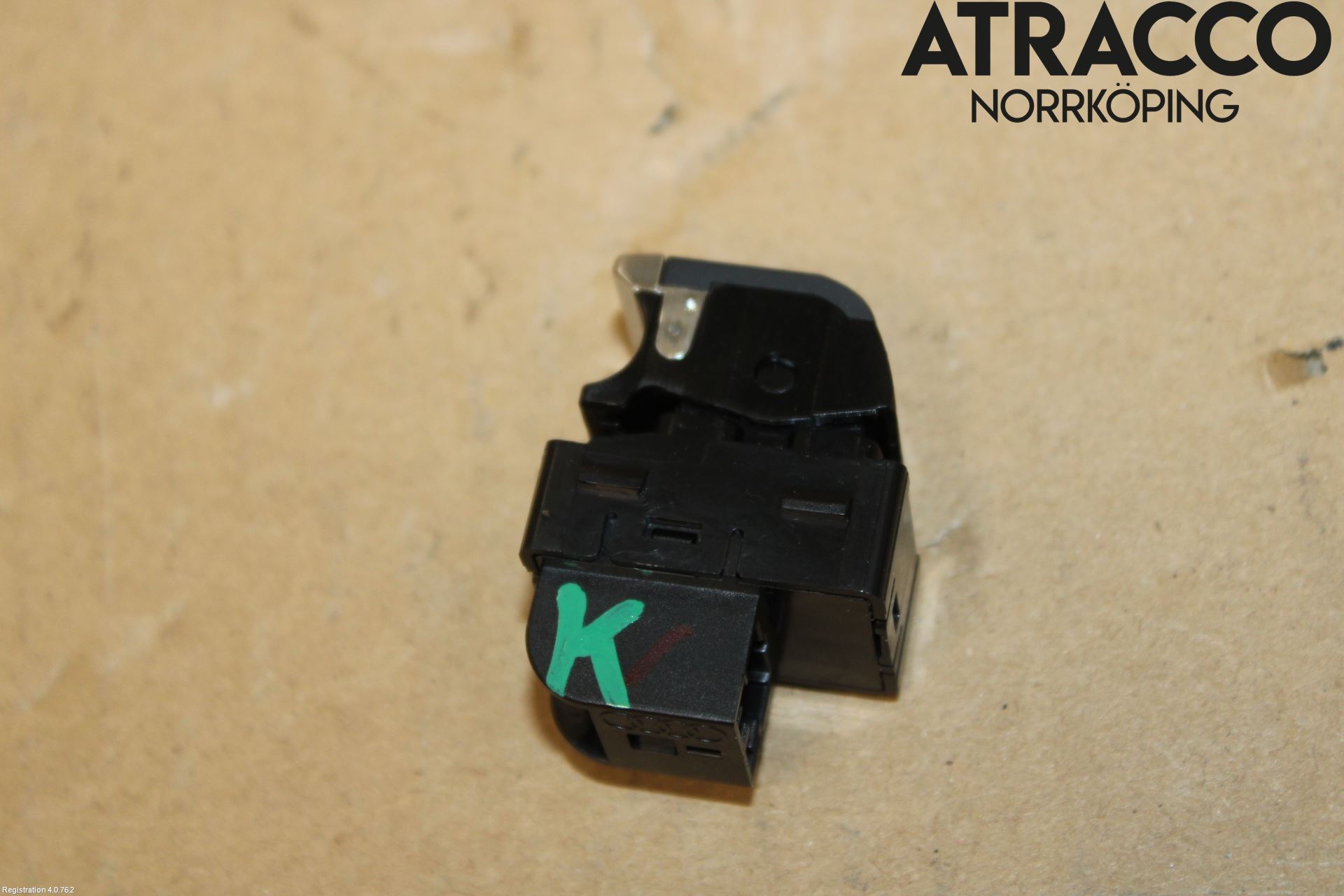 Audi A6 F2/C8 19- Strömställare Elhiss