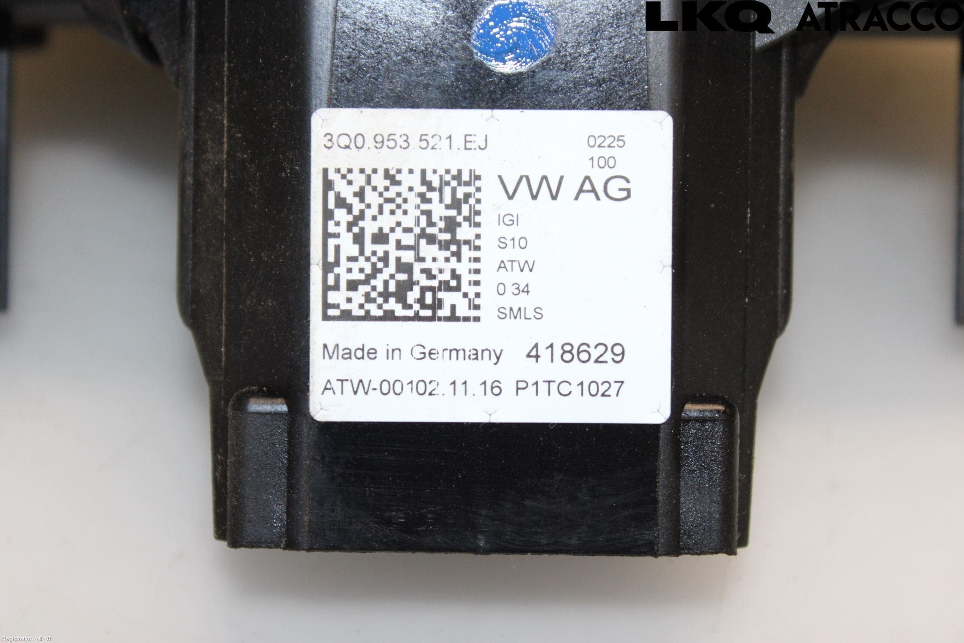 Volkswagen VW PASSAT 15-19 Spakcentral