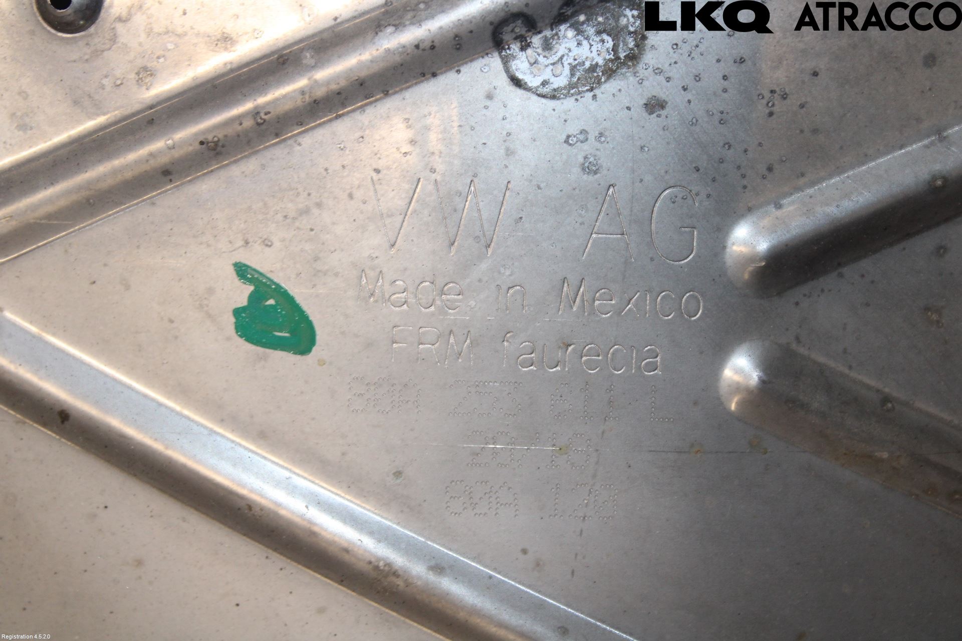 Audi Q5/SQ5 17- Avgas Halvsats