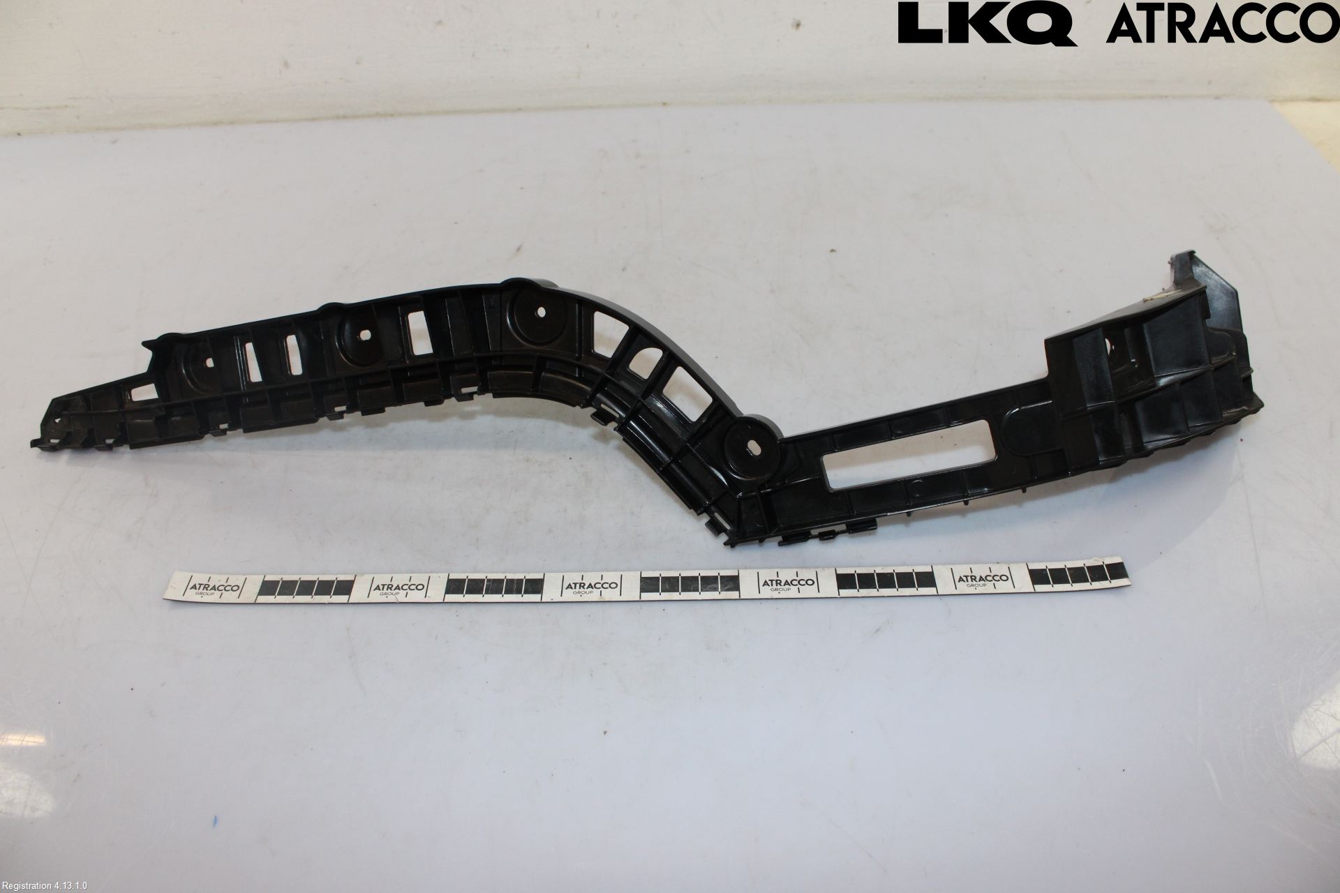 Volkswagen VW PASSAT 11-14 Stötfångarfäste Bak Hö