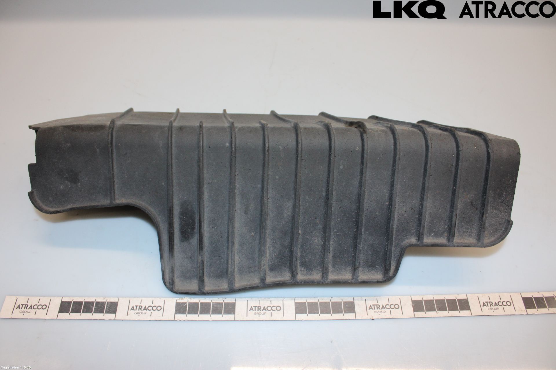 Audi A4/S4 B9 16-19 Stänkskydd